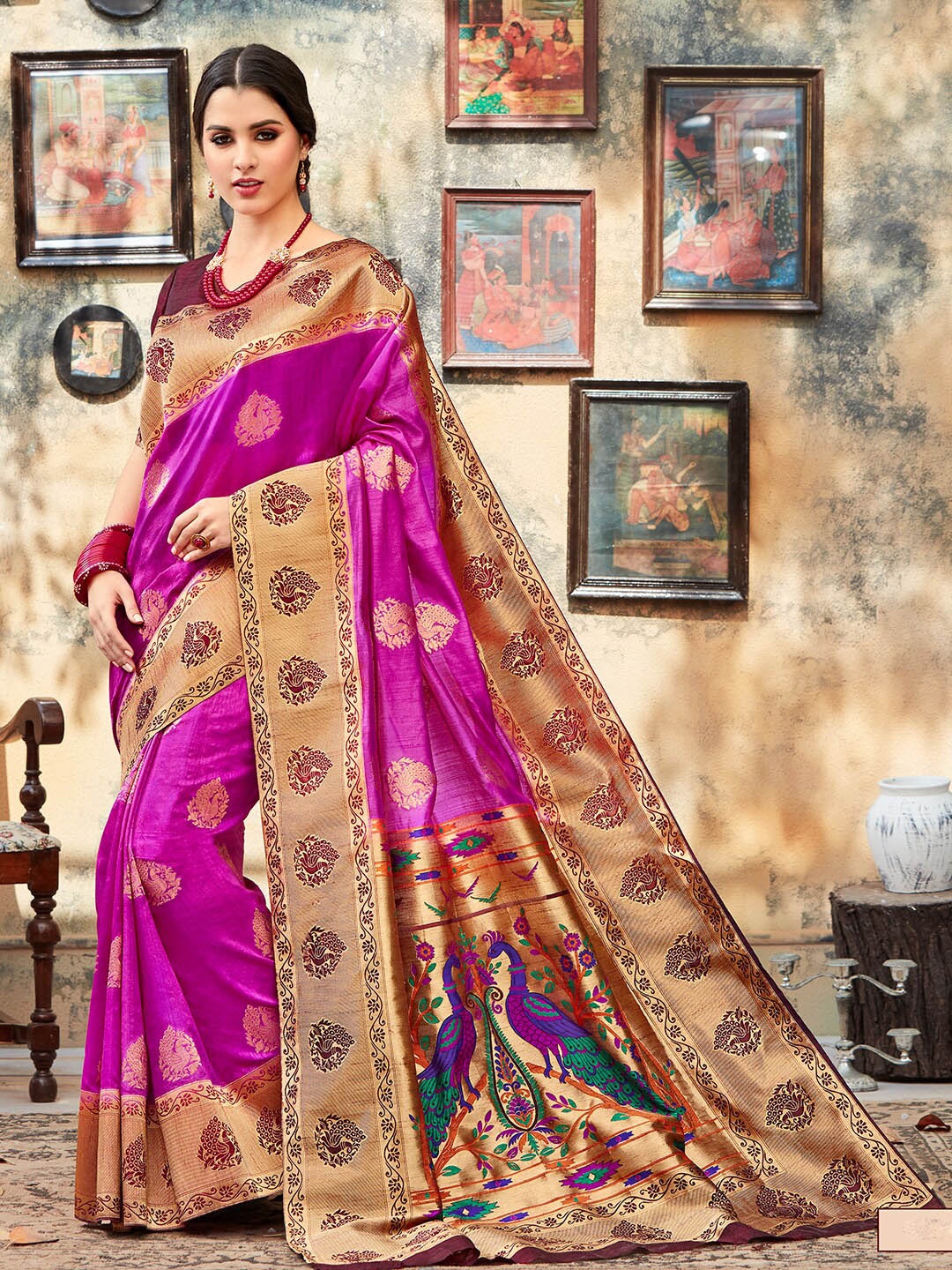 

Shaily Ethnic Motifs Woven Design Zari Saree, Pink