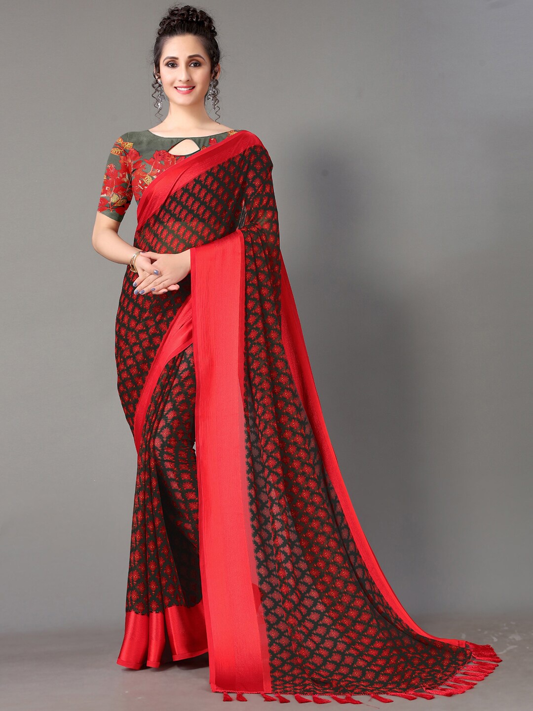 

Shaily Ethnic Motifs Printed Saree, Green