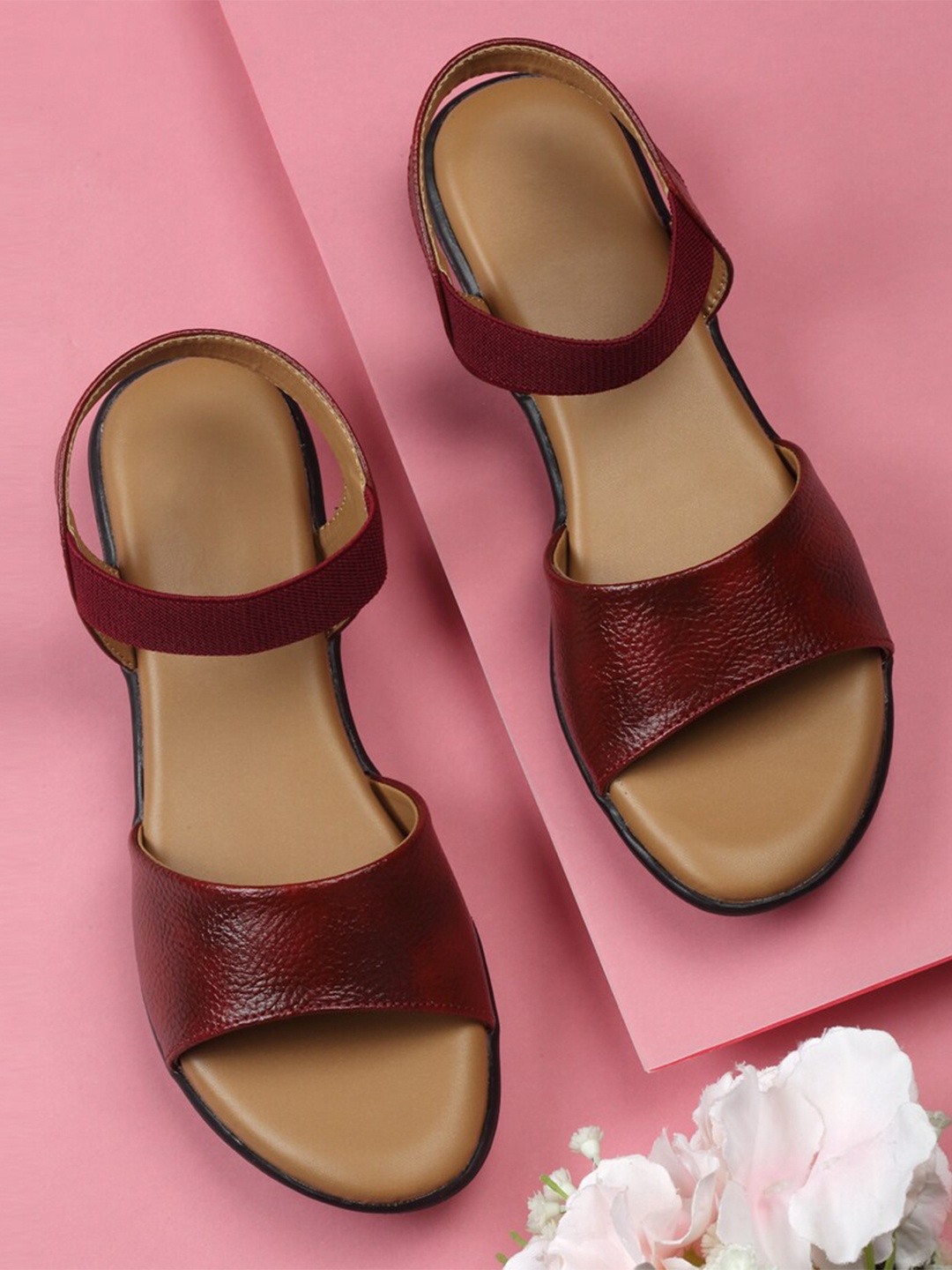 

sneakers villa Textured Open Toe Flats, Red