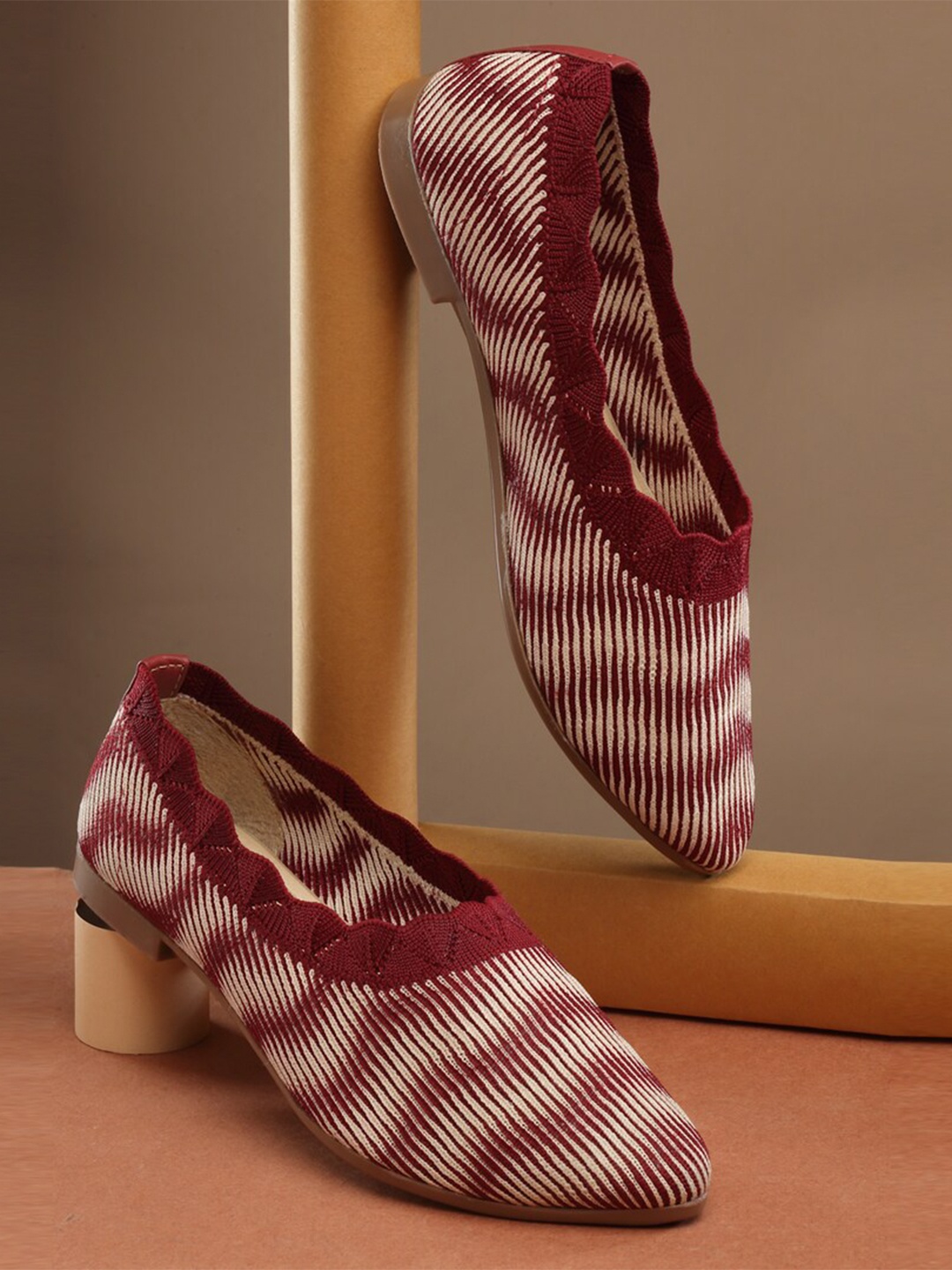 

sneakers villa Textured Lightweight Ballerinas, Red