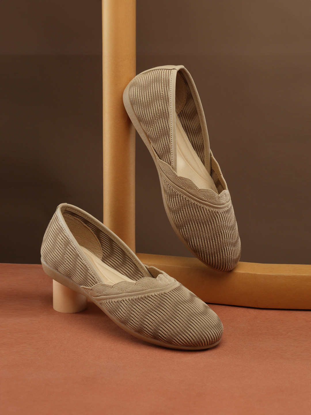 

sneakers villa Self-Striped Round Toe Ballerinas, Brown