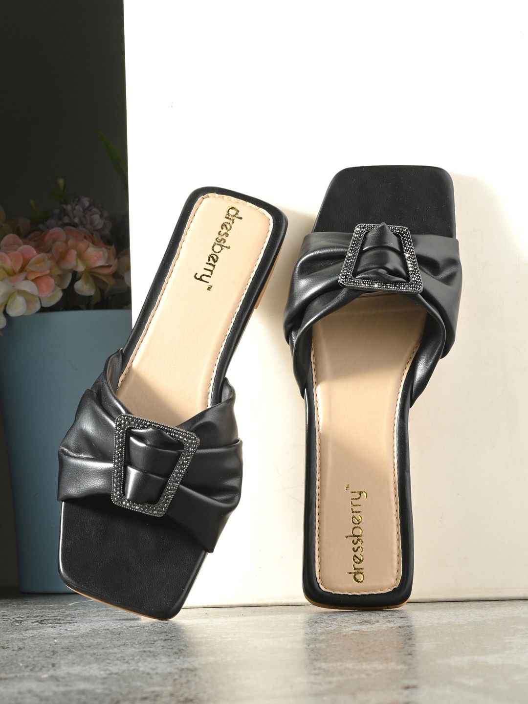 

DressBerry Black Embellished Open Toe Flats