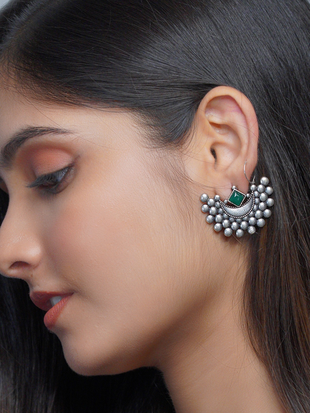 

Binnis Wardrobe German Silver Silver-Plated Artificial Beads Beaded Studs Earrings