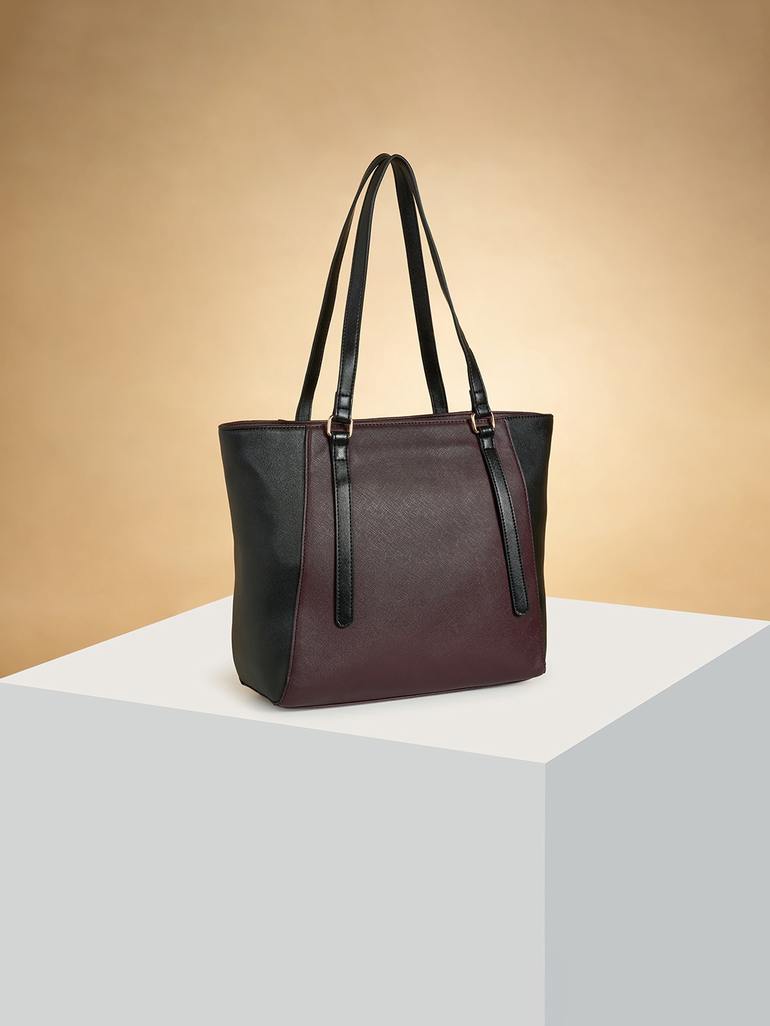 

Forever Glam by Pantaloons Colourblocked Structured Shoulder Bag, Burgundy