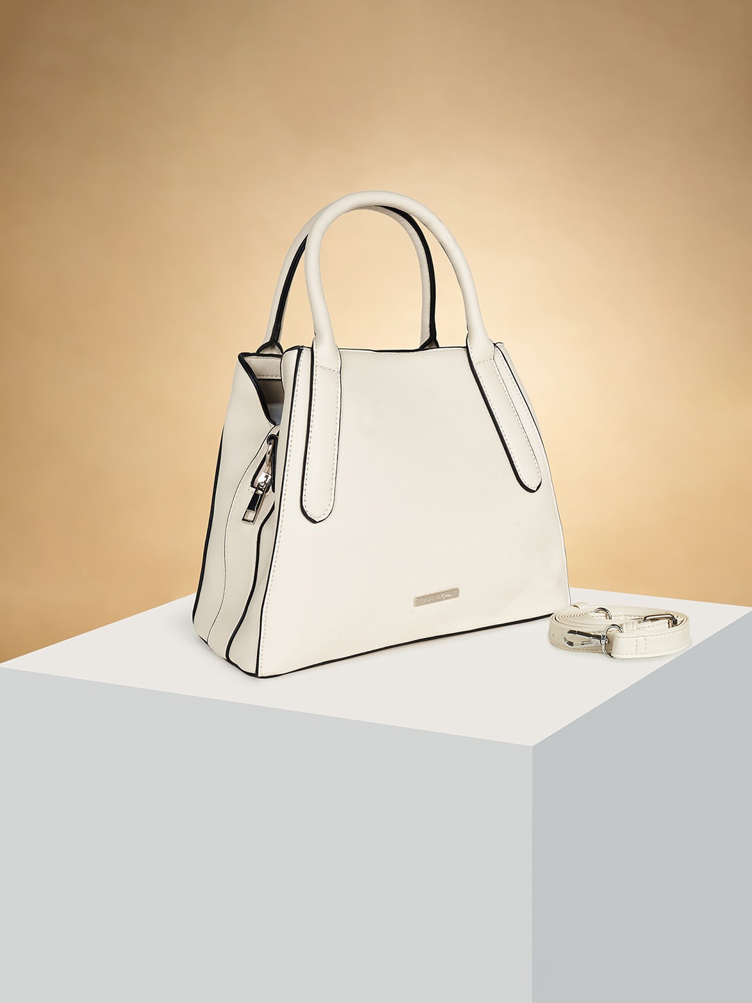 

Forever Glam by Pantaloons PU Structured Handheld Bag, Off white