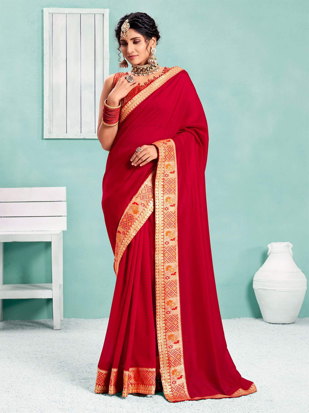 

VIRICA Woven Design Zari Saree, Red