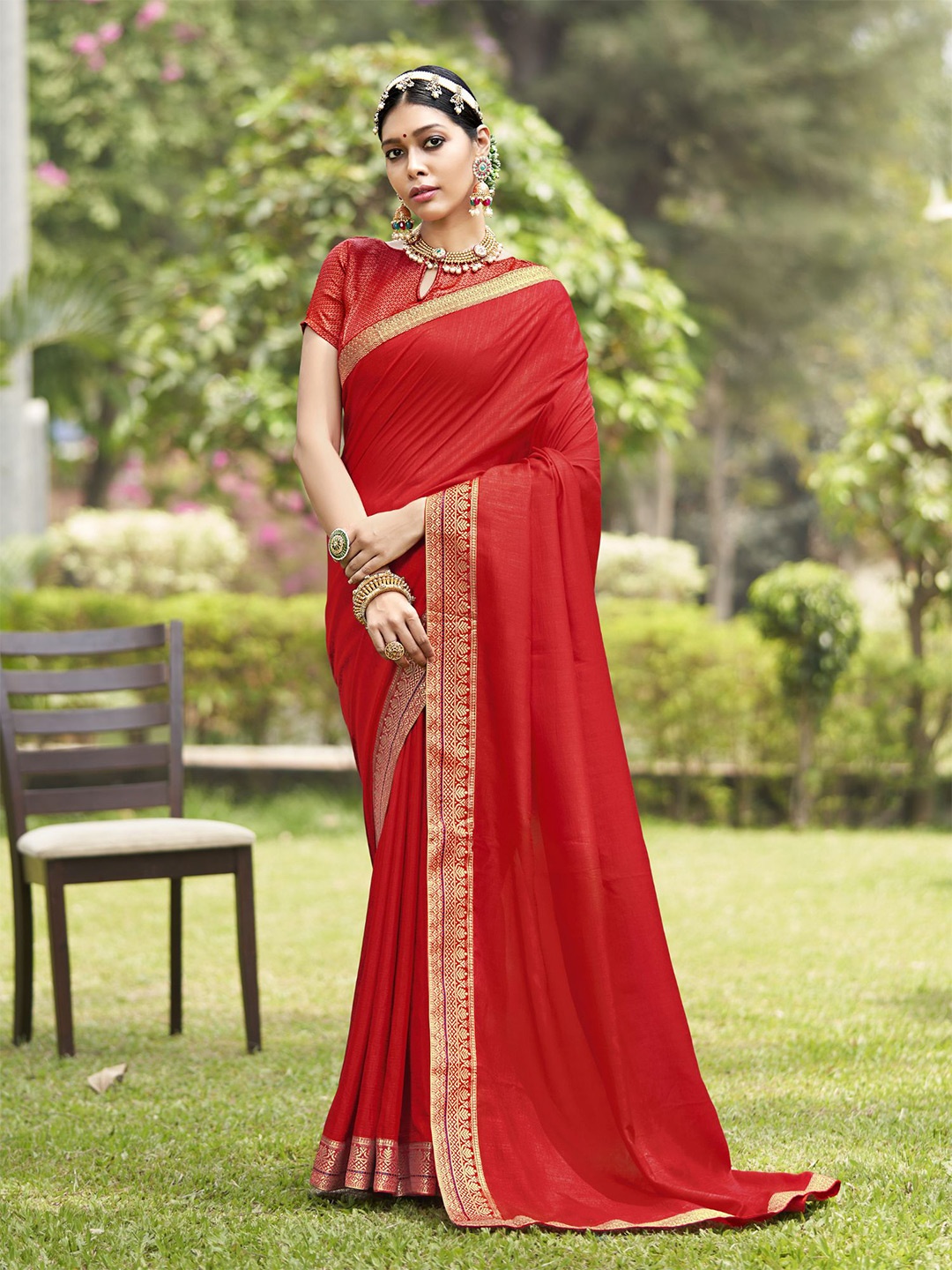 

VIRICA Woven Design Zari Saree, Red