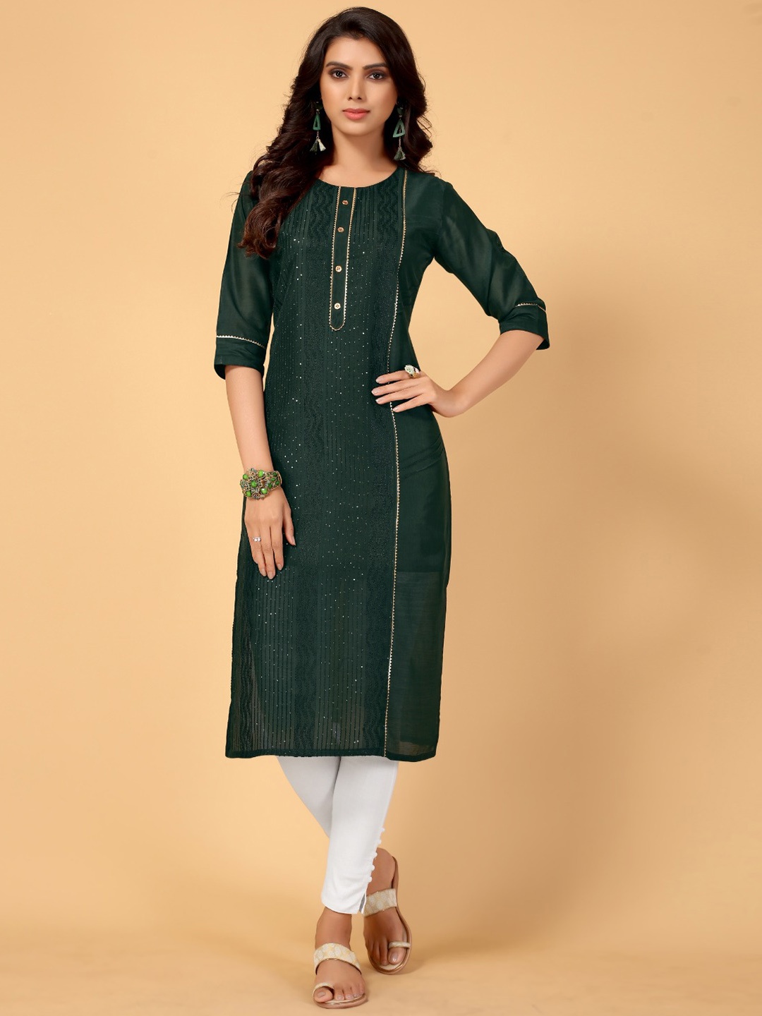 

DIVASTRI Striped Round Neck Sequinned Cotton Silk Straight Kurta, Green