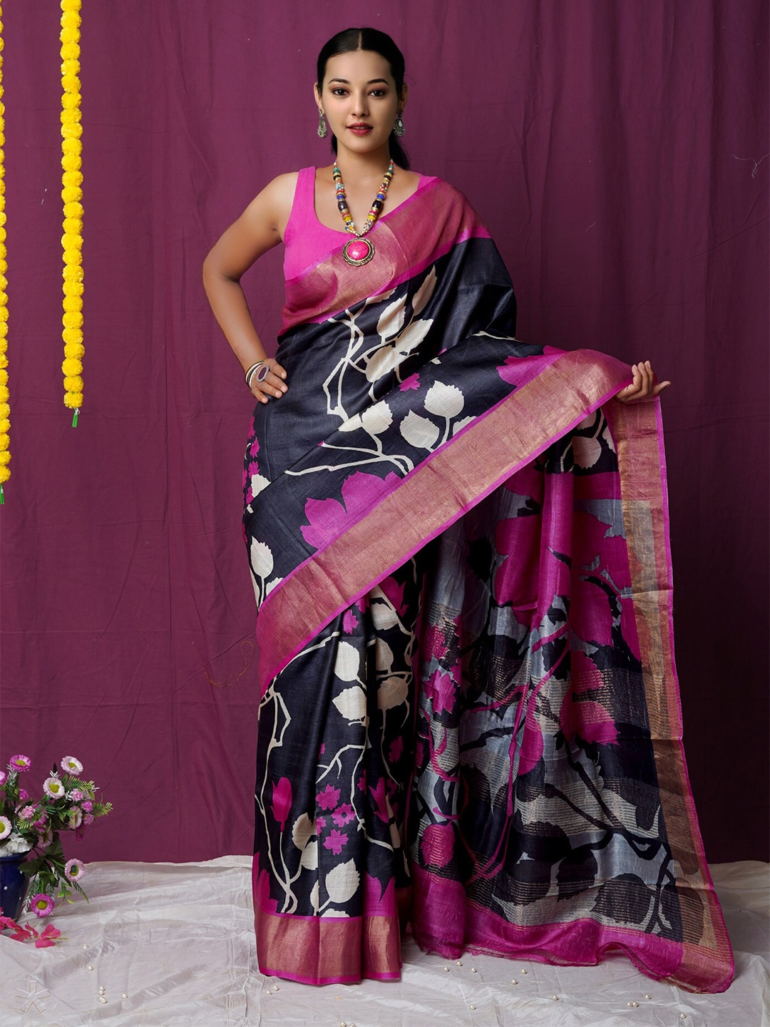 

Unnati Silks Ethnic Motifs Zari Pure Silk Handloom Tussar Saree, Black