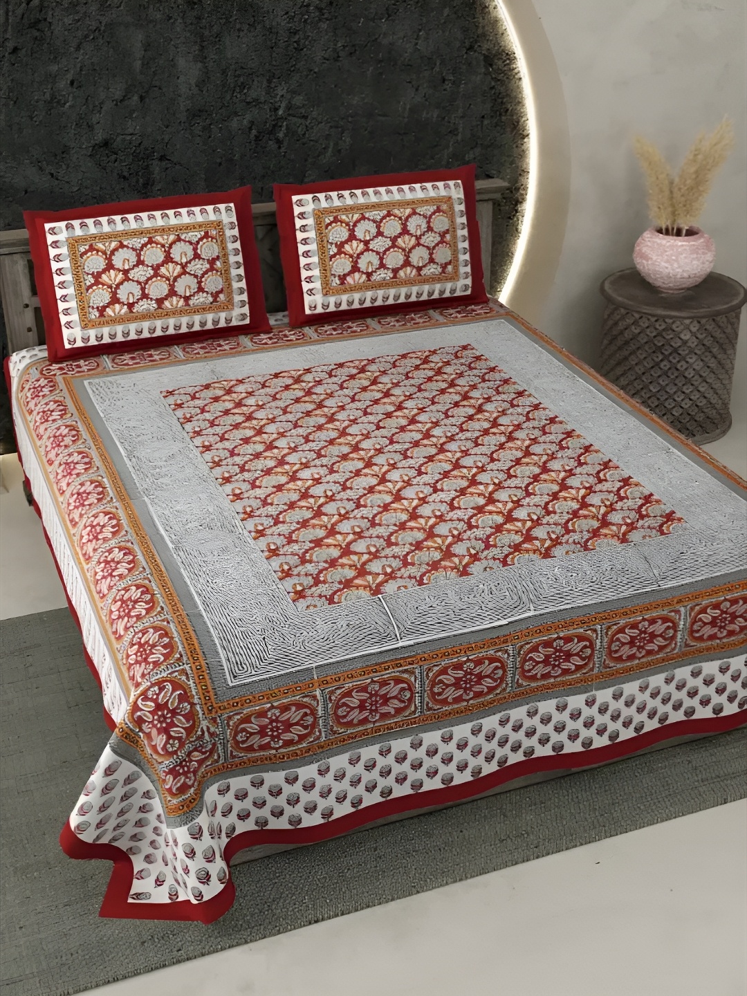 

LIVING ROOTS Super King Size Jaipur Block Print Cotton Double Bedsheet & 2 Pillow Covers, Maroon