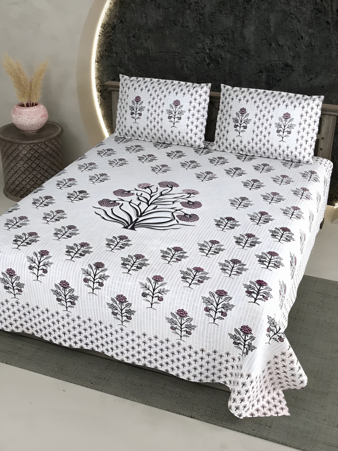 

LIVING ROOTS Grey & White Floral Cotton 300 TC King Bedsheet with 2 Pillow Covers