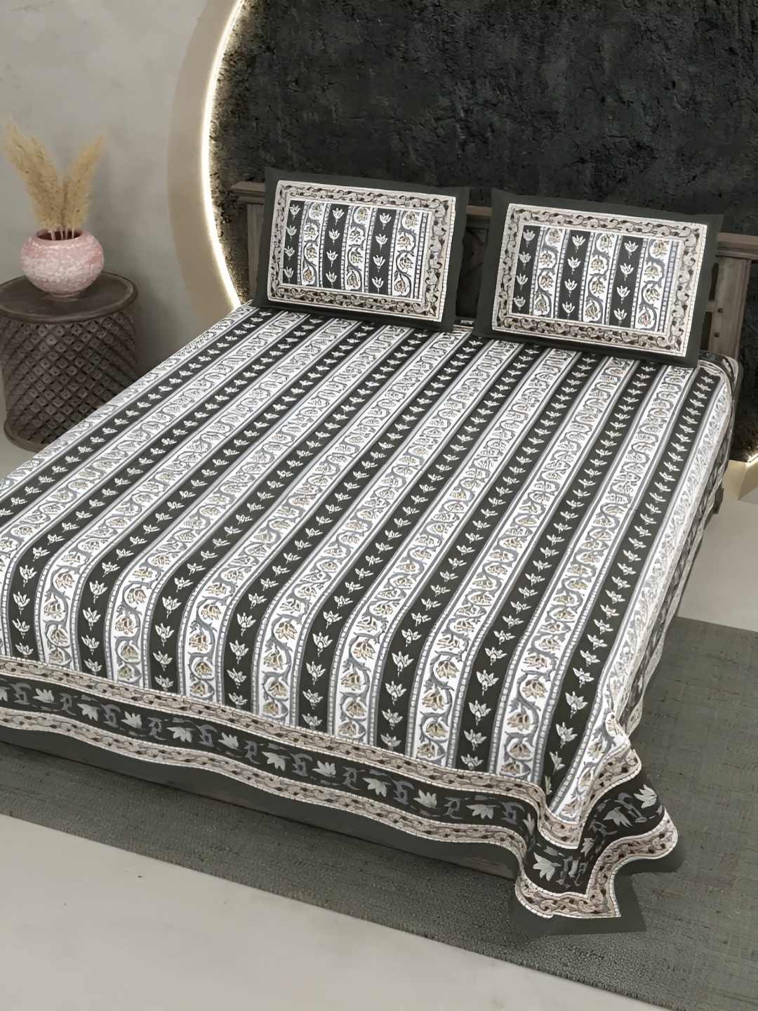 

LIVING ROOTS Super King Size Jaipur Block Print Cotton Double Bedsheet & 2 Pillow Covers, Grey