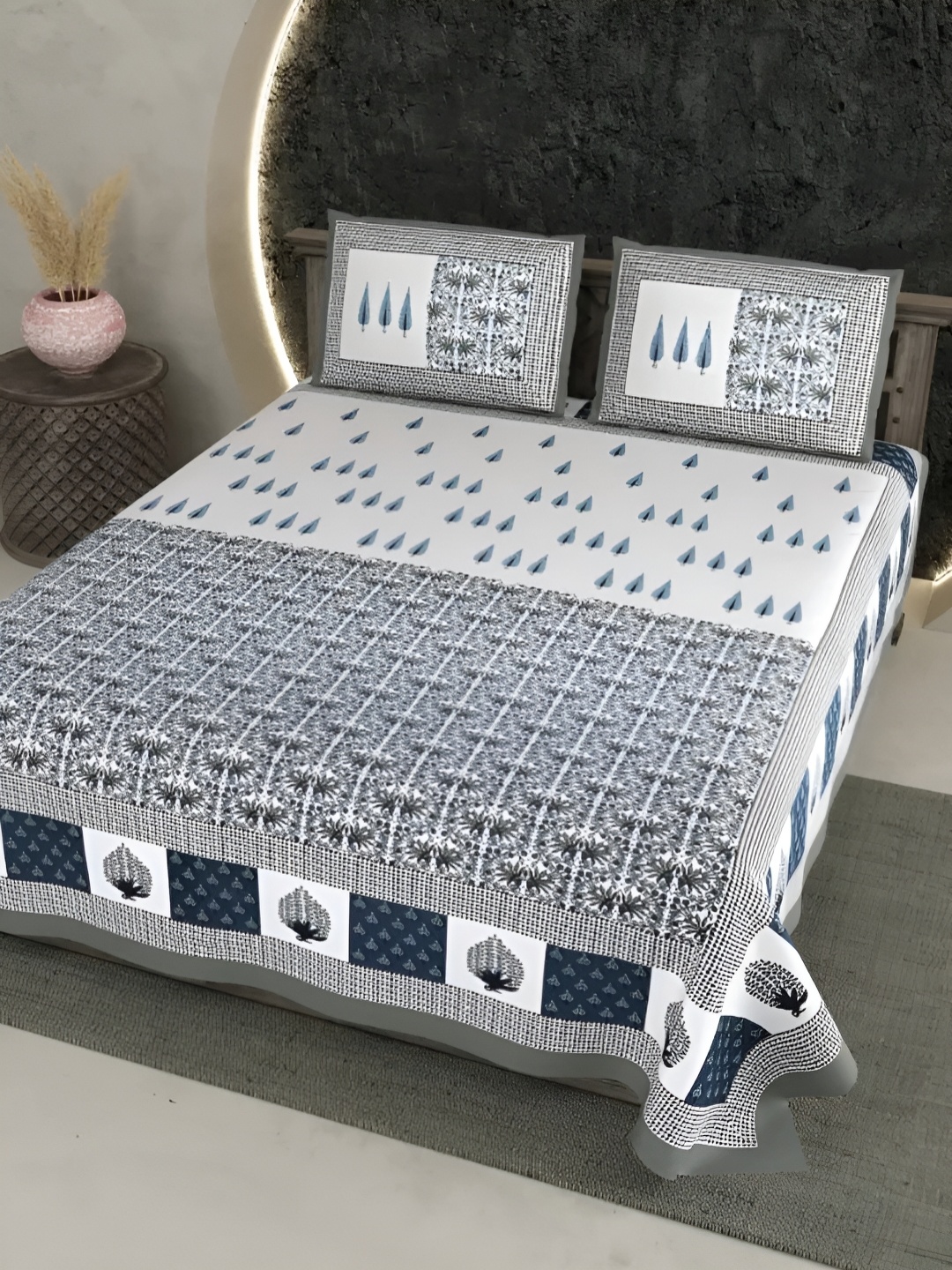

LIVING ROOTS Super King Size Jaipur Block Print Cotton Double Bedsheet & 2 Pillow Covers, Blue