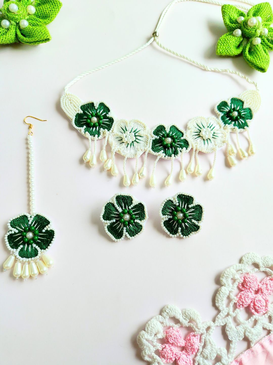 

DressBerry Gold-Plated Green Beaded Boho Floral Jewellery Set
