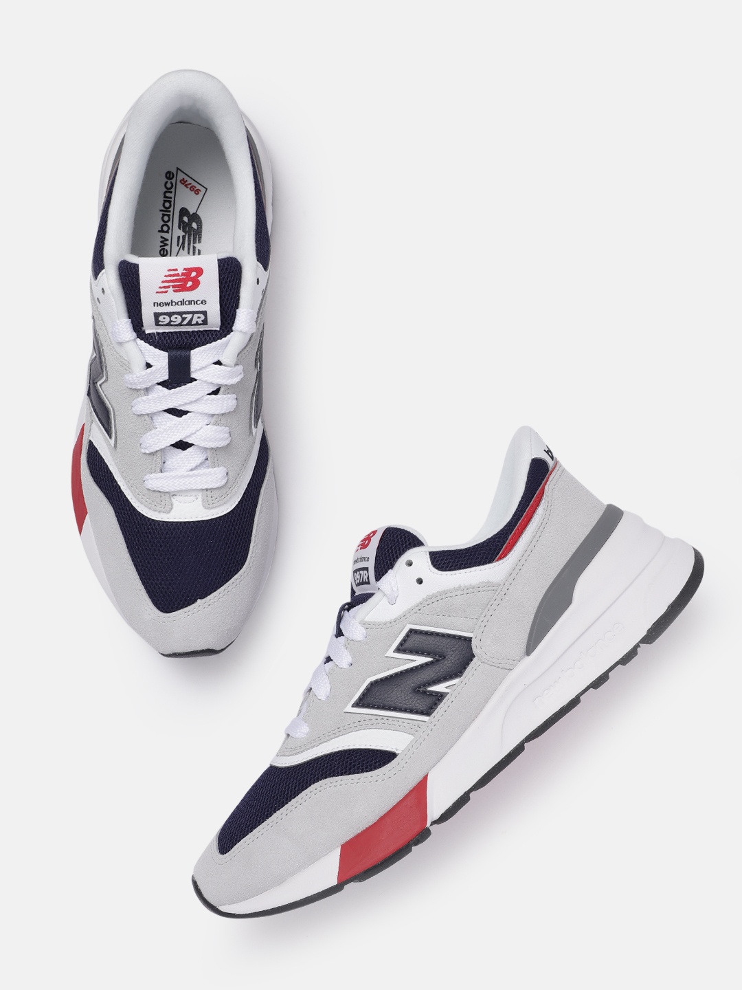 

New Balance Men Woven Design & Colourblocked 997R Sneakers, Grey