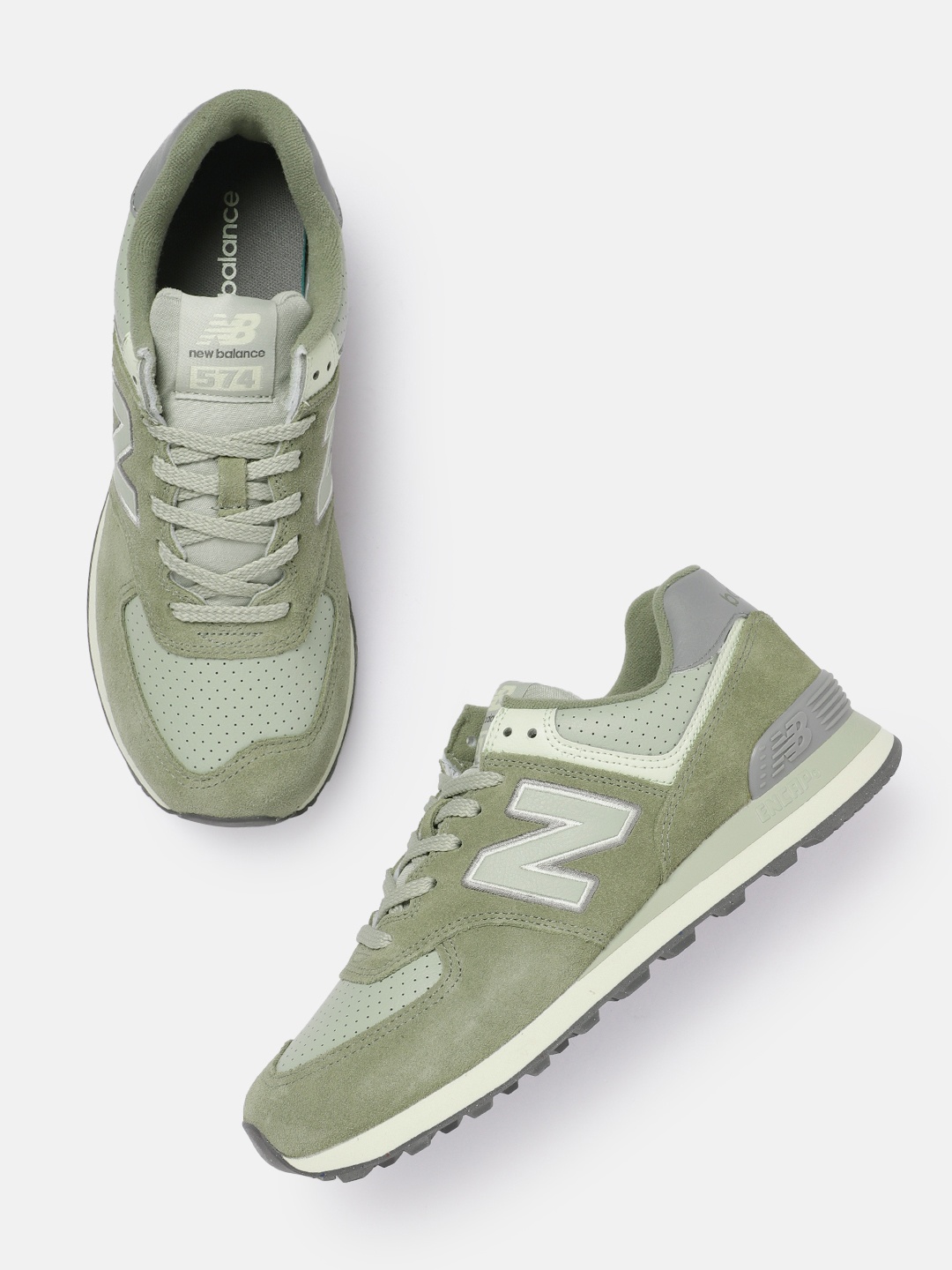 

New Balance Men Woven Design 574 Sneakers, Green