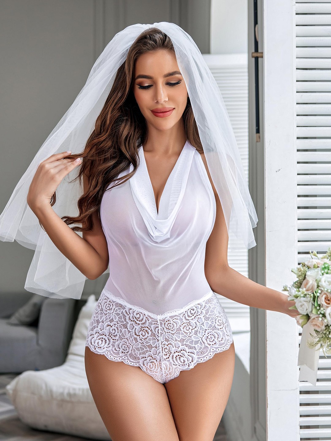 

Xivir Halter Neck Lace Net Baby Doll, White