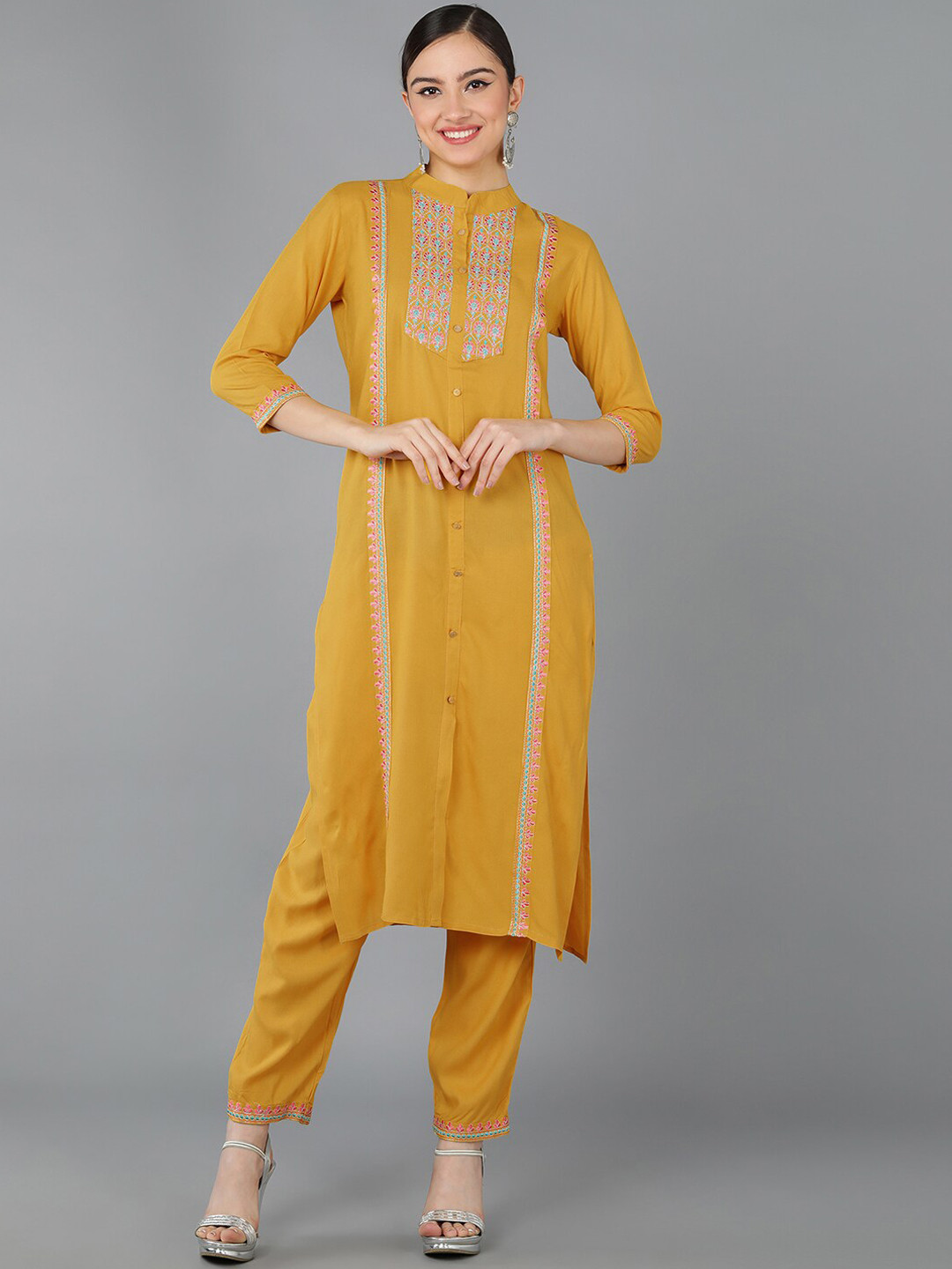 

Senyora Ethnic Motifs Embroidered Kurta With Trouser, Mustard
