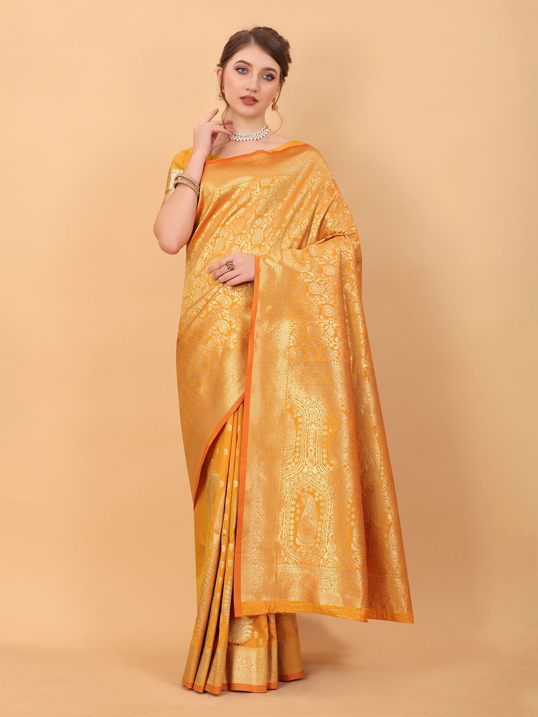 

DIVASTRI Ethnic Motifs Woven Design Zari Banarasi Saree, Orange
