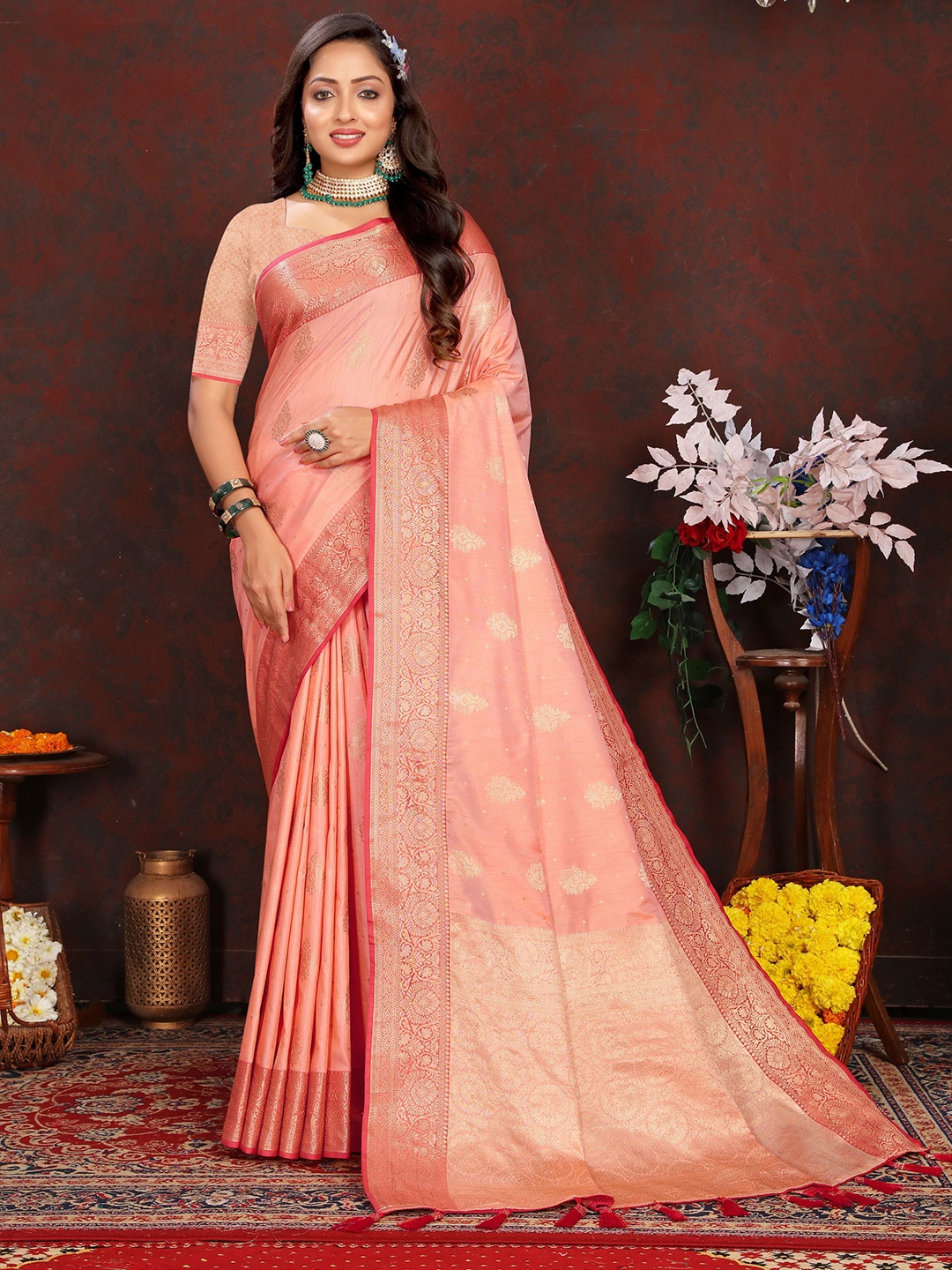 

DIVASTRI Ethnic Motifs Woven Design Zari Banarasi Saree, Peach