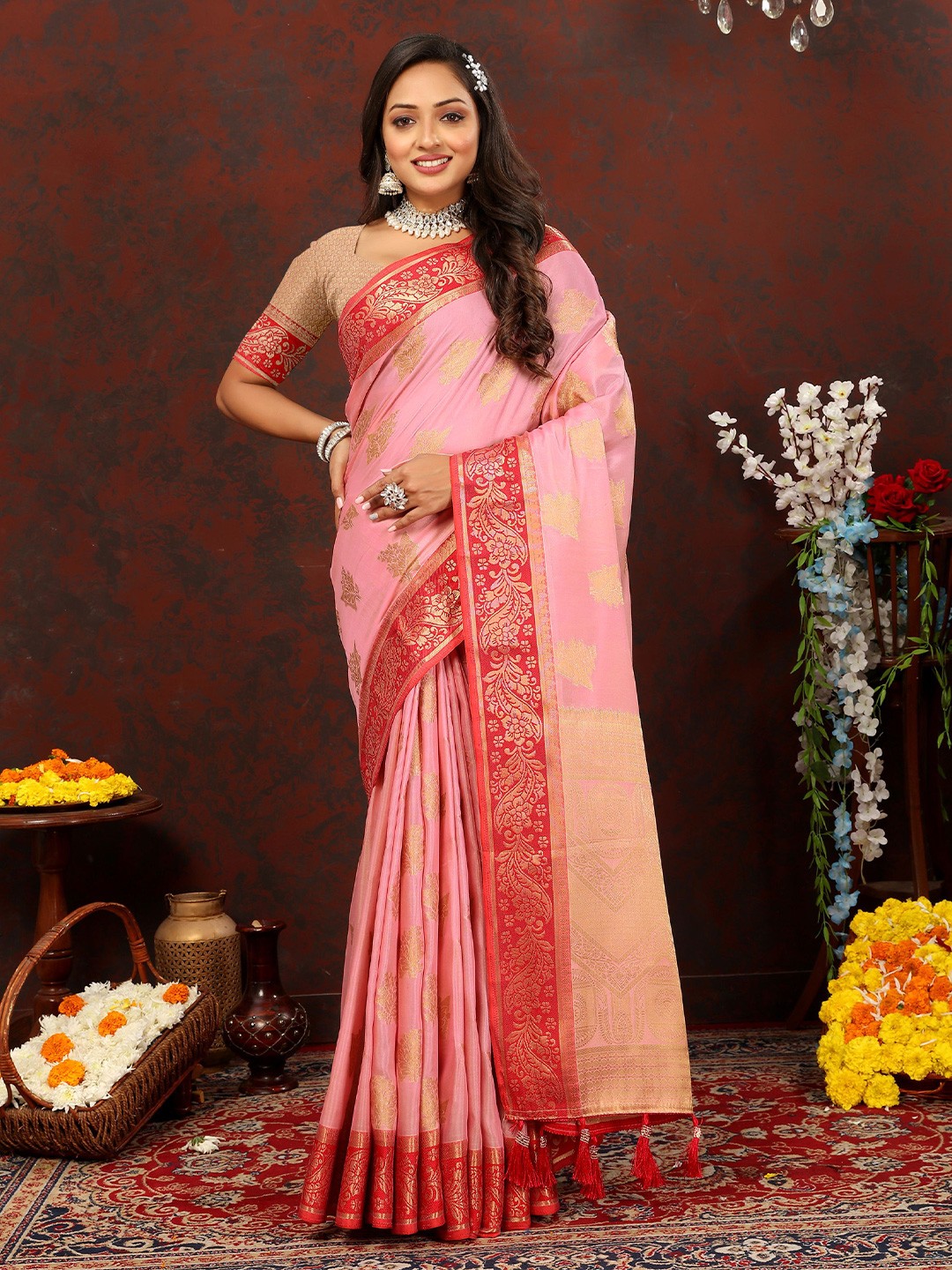 

DIVASTRI Ethnic Motifs Woven Design Zari Banarasi Saree, Pink