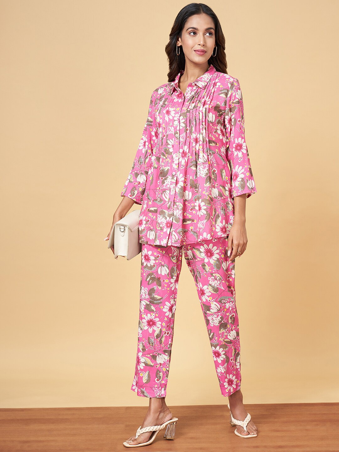 

YU by Pantaloons Ethnic Motifs Printed Pleated Kurti With Trousers, Pink