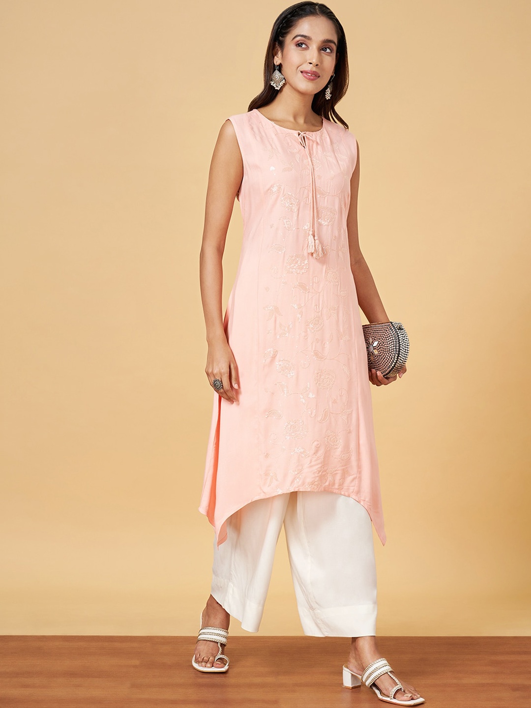 

YU by Pantaloons Chikankari Kurta, Pink
