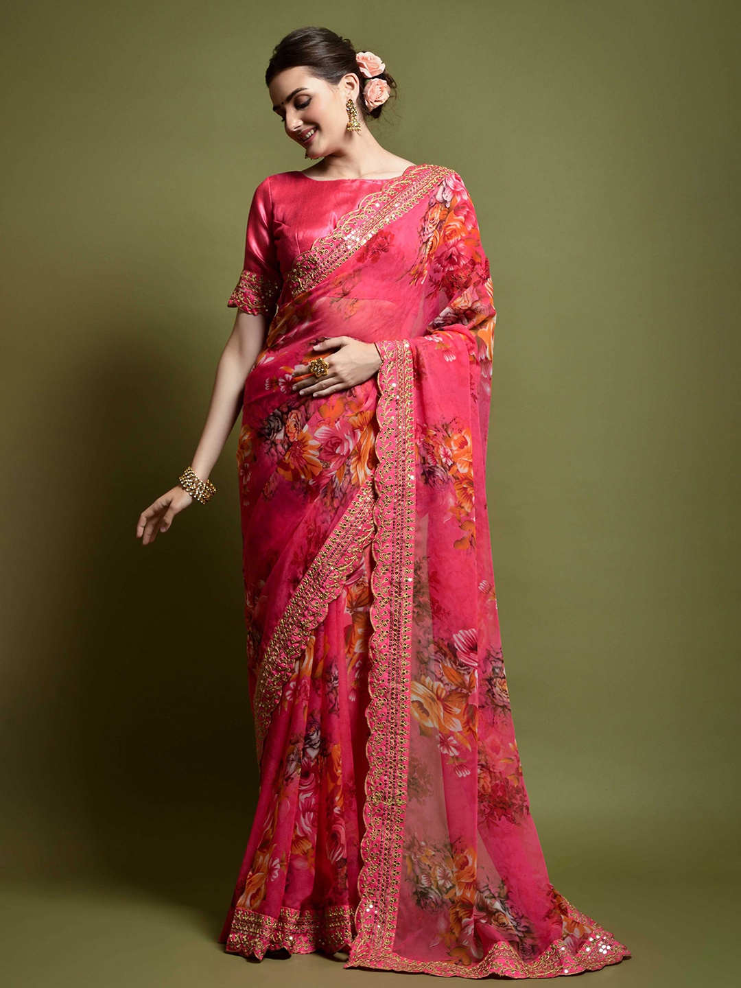 

Mitera Floral Printed Sequinned Saree, Pink