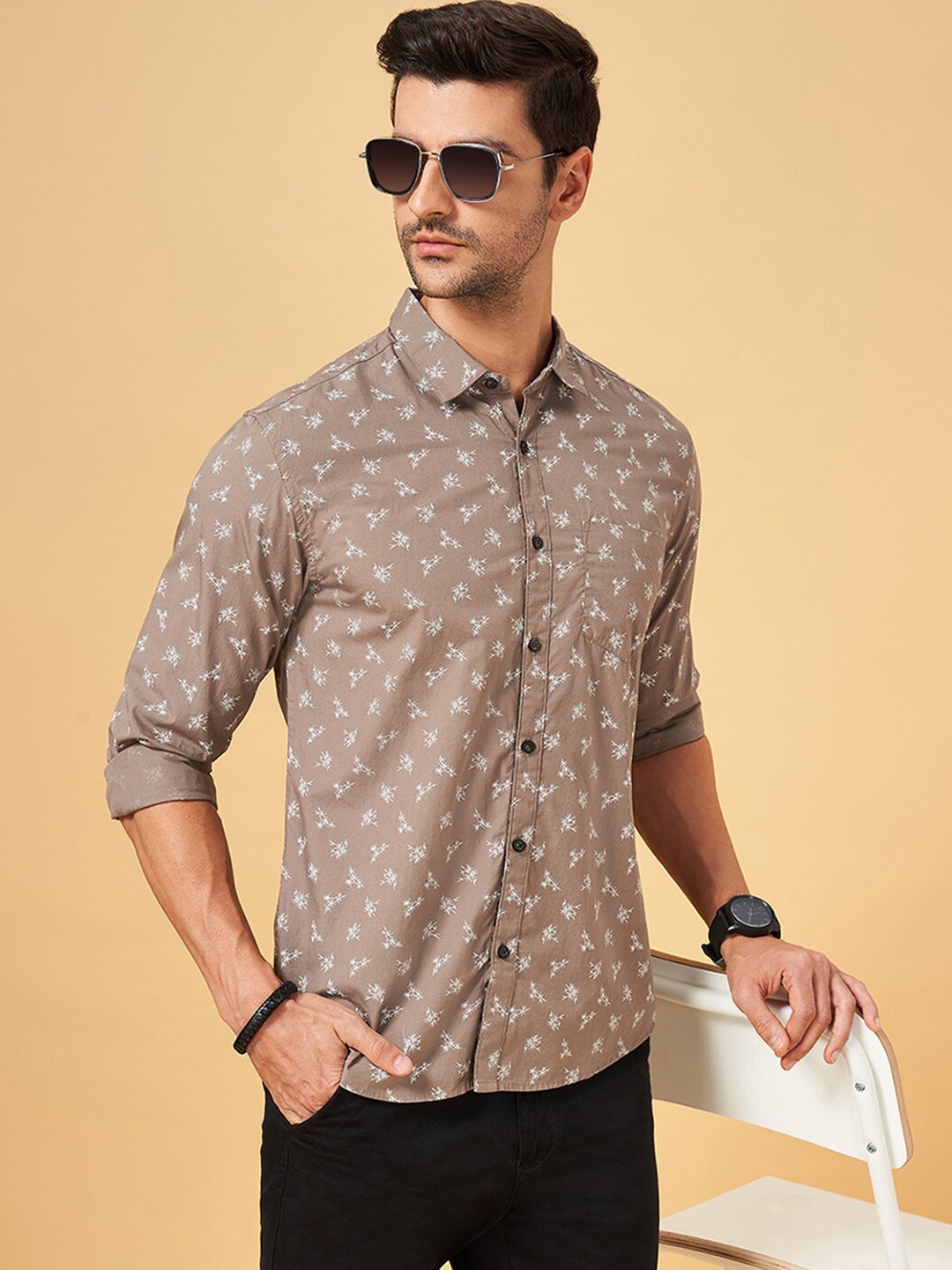 

BYFORD by Pantaloons Slim Fit Floral Printed Cotton Casual Shirt, Khaki