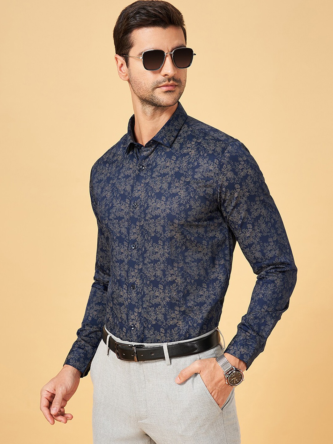 

BYFORD by Pantaloons Slim Fit Floral Printed Cotton Party Shirt, Navy blue