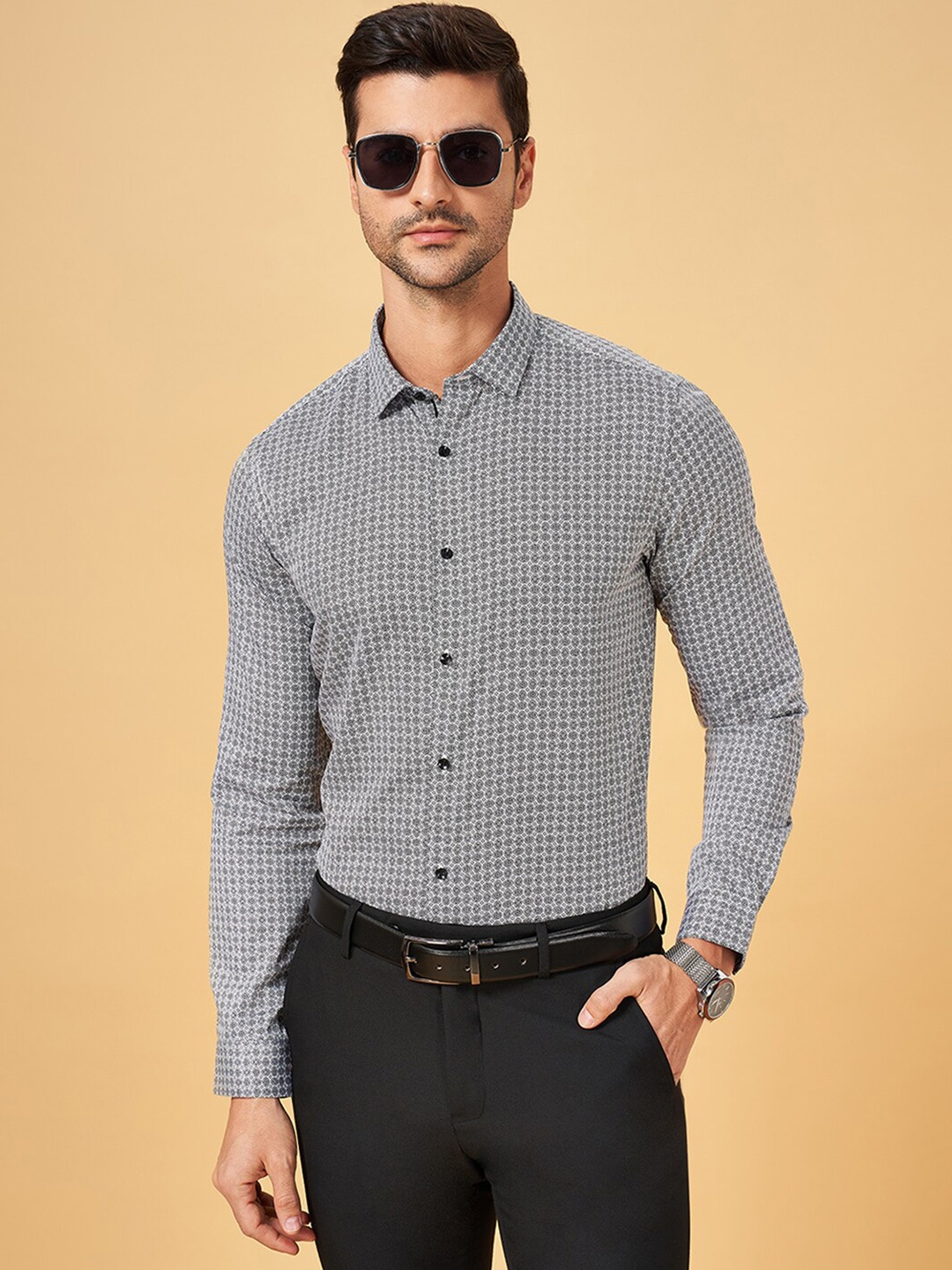 

BYFORD by Pantaloons Slim Fit Geometric Printed Cotton Party Shirt, Charcoal