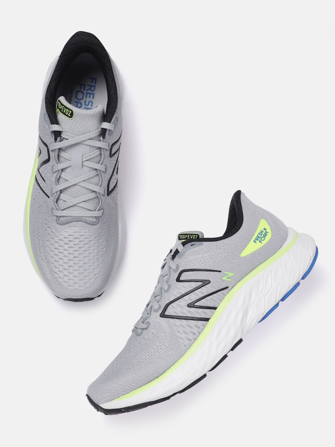 

New Balance Men EVOZ Woven Design Propel Running Shoes, Grey