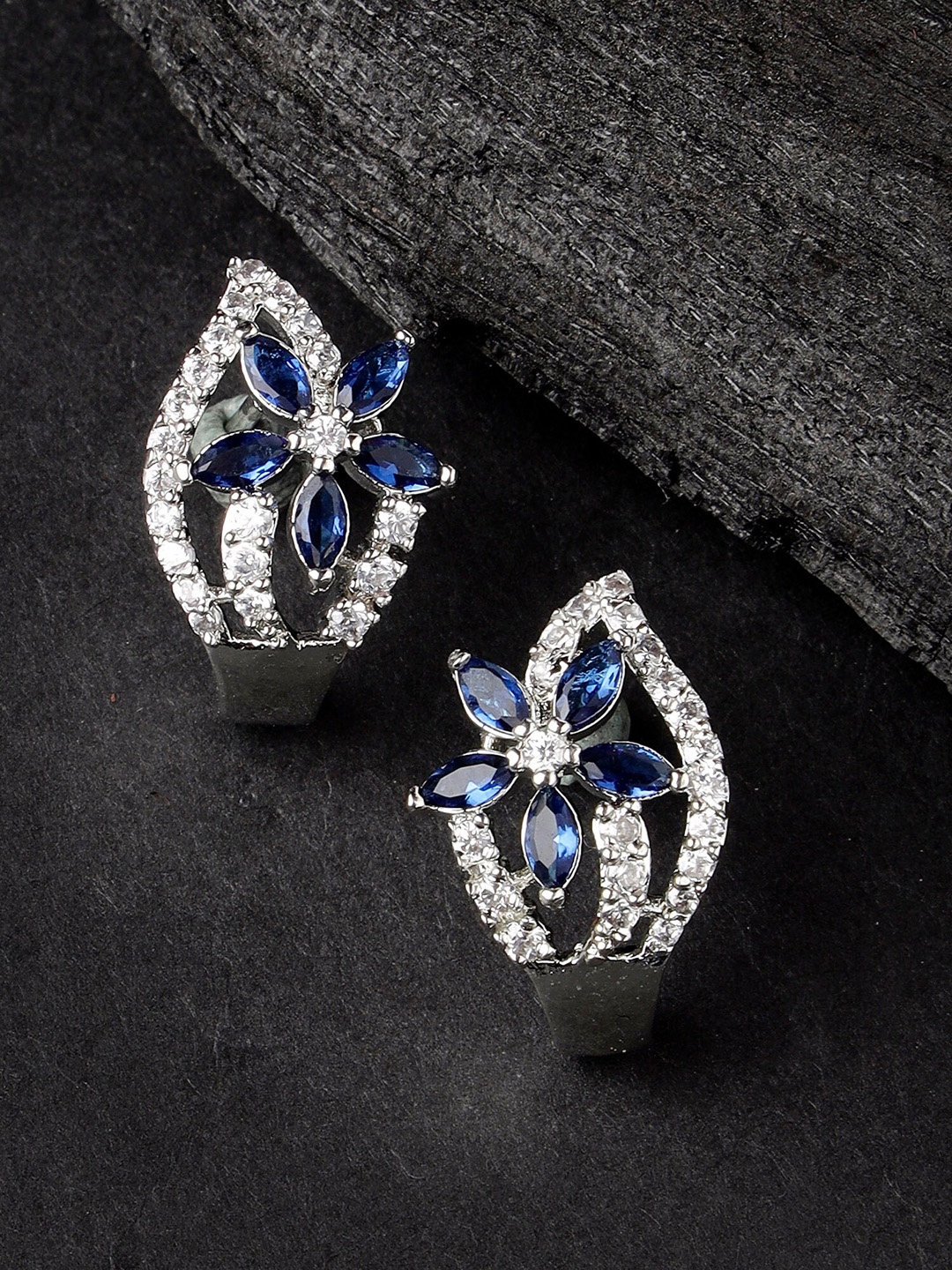 

KARATCART Silver Plated Contemporary Stud Earrings, Blue