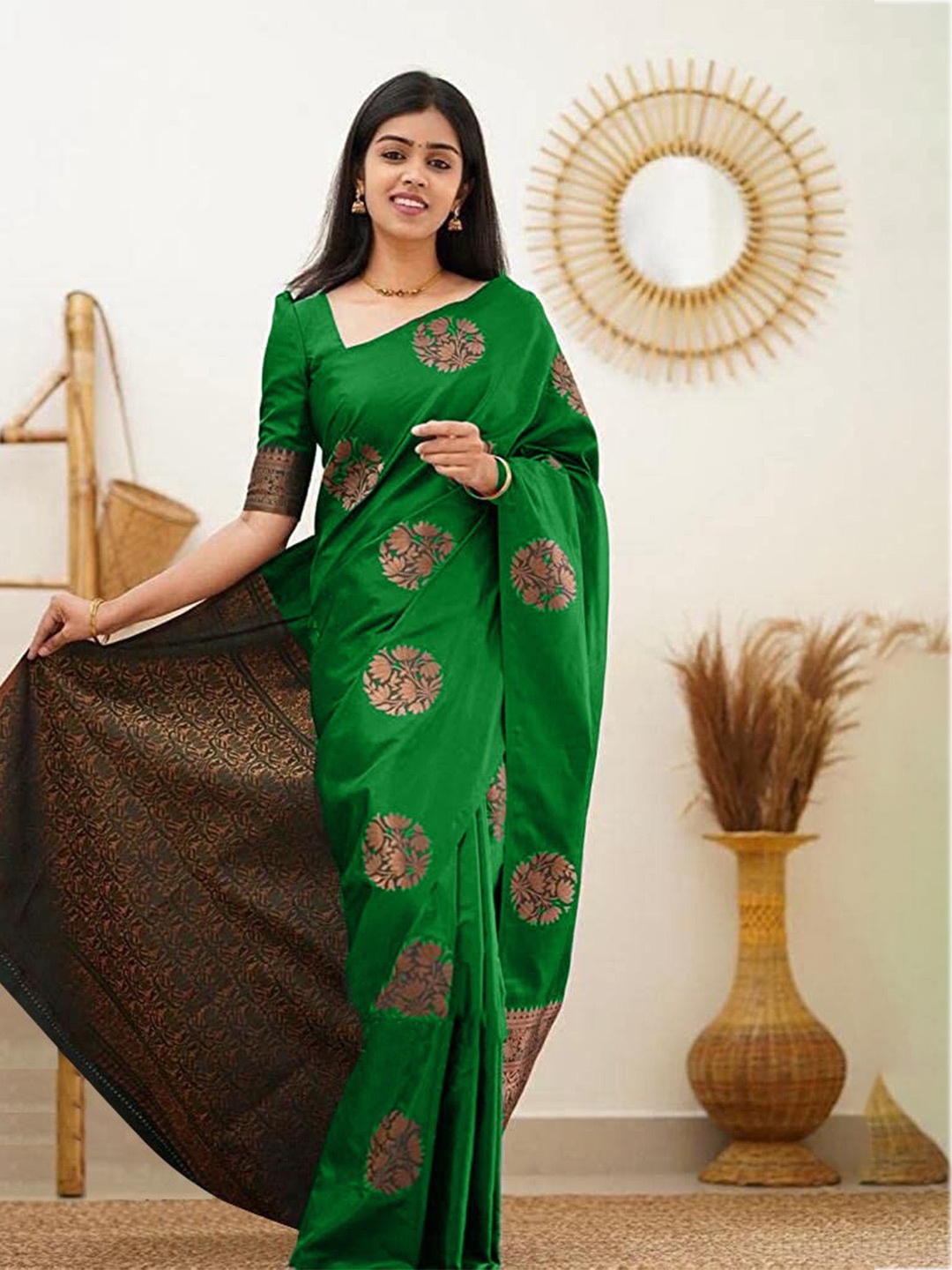 

KALINI Ethnic Woven Design Zari Silk Cotton Kanjeevaram Saree, Green