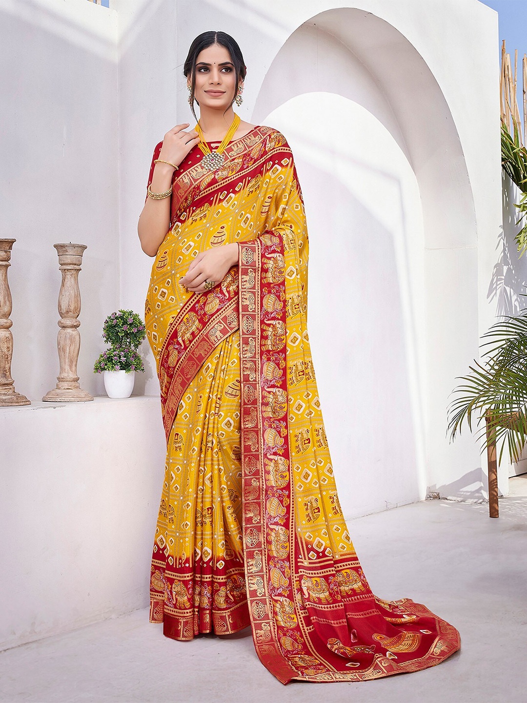 

KALINI Ethnic Motifs Saree, Red