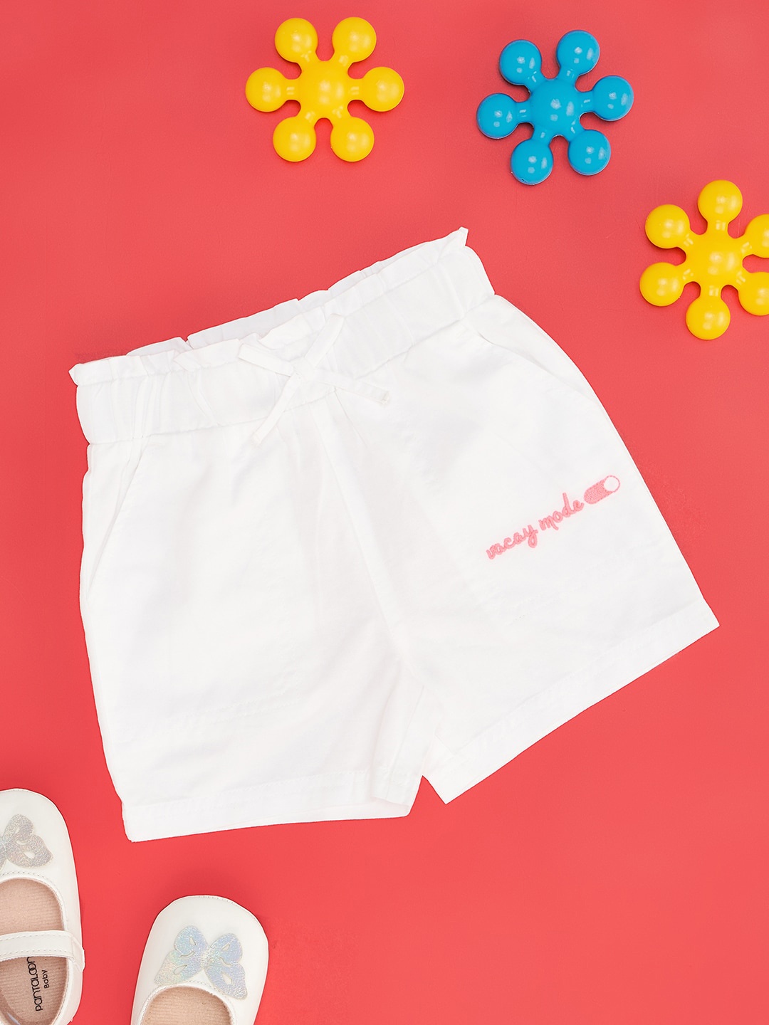 

Pantaloons Baby Girls Pure Cotton Shorts, White