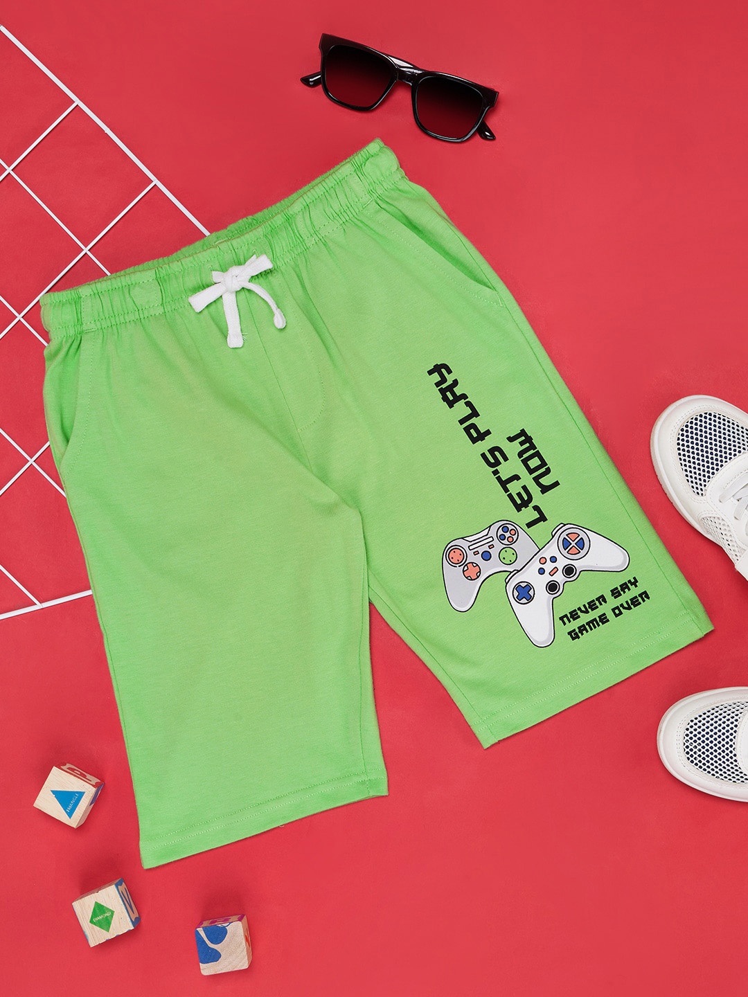 

Pantaloons Junior Boys Typography Printed Cotton Shorts, Green