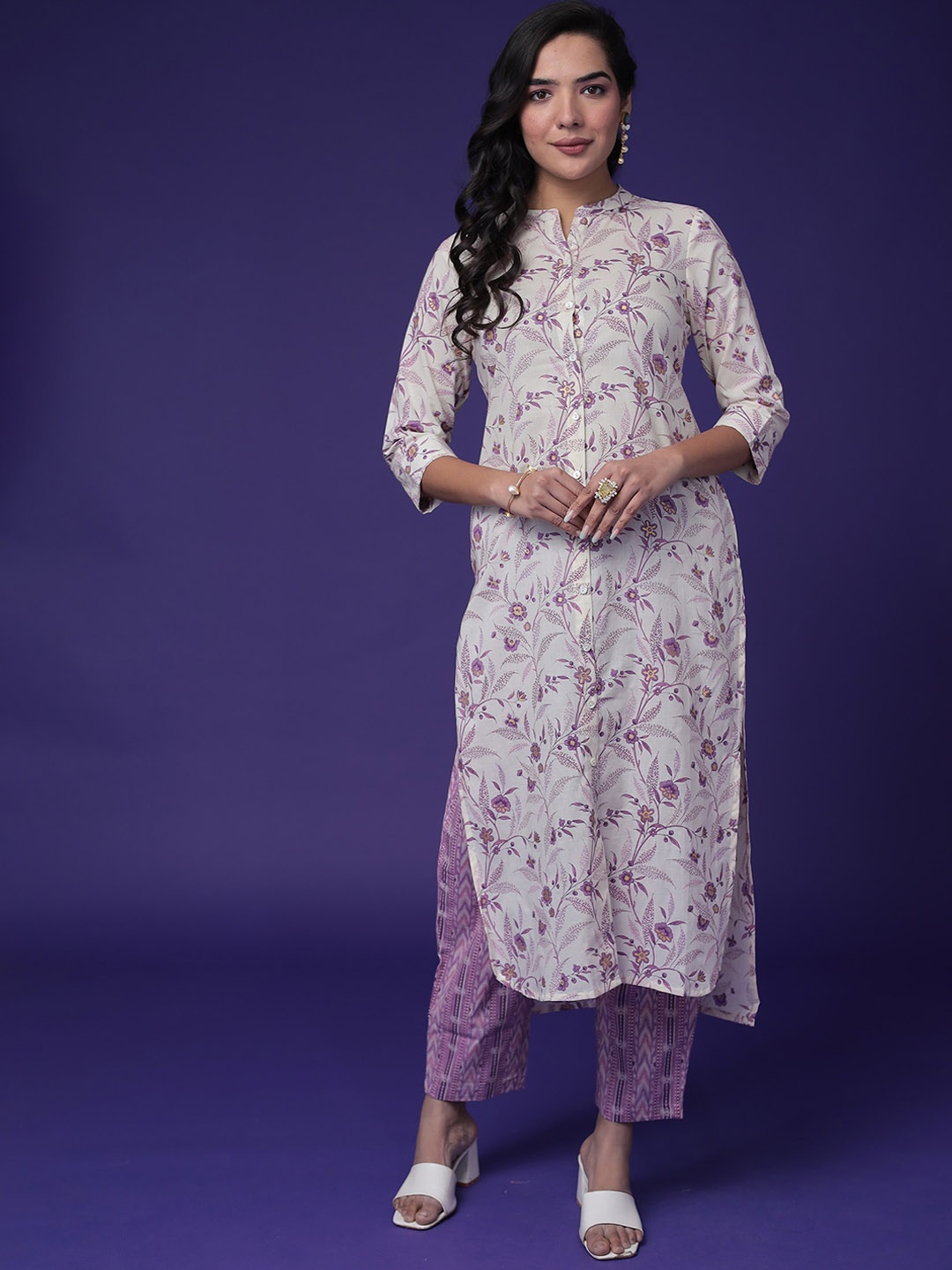 

ZARI Floral Printed Regular Pure Cotton Kurta With Trousers, Cream