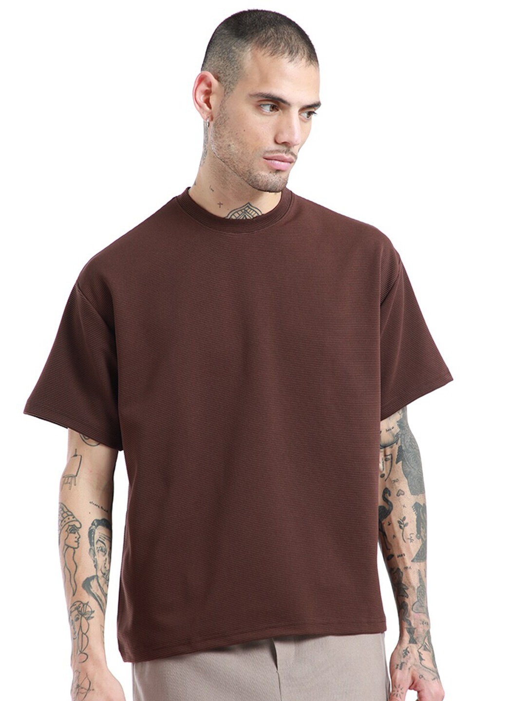 

Banana Club Round Neck Drop Shoulder Sleeves Cotton Oversized T-shirt, Brown