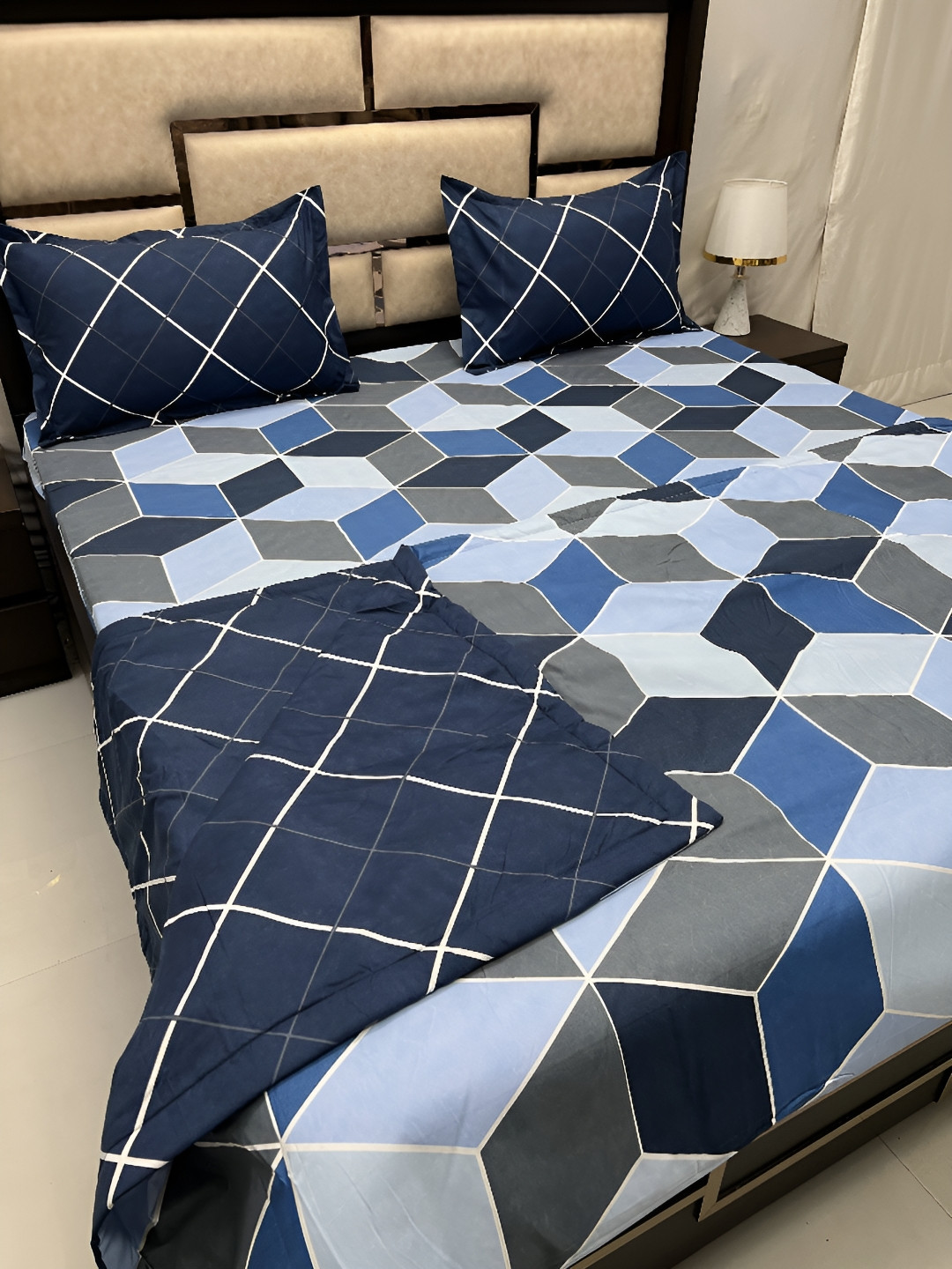 

Pure Decor Blue & Grey 4 Pcs Geometric Cotton Double King Fine Bedding Set