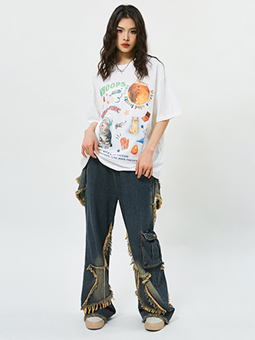 

LULU & SKY Conversational Printed Drop-Shoulder Sleeves Pure Cotton Oversize T-shirt, White