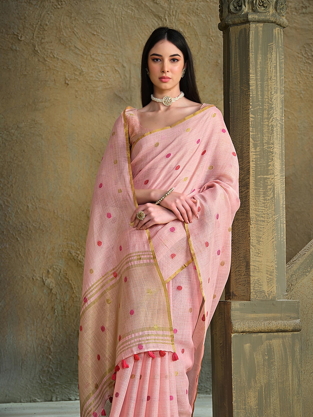 

Sangria Woven Design Zari Saree, Pink