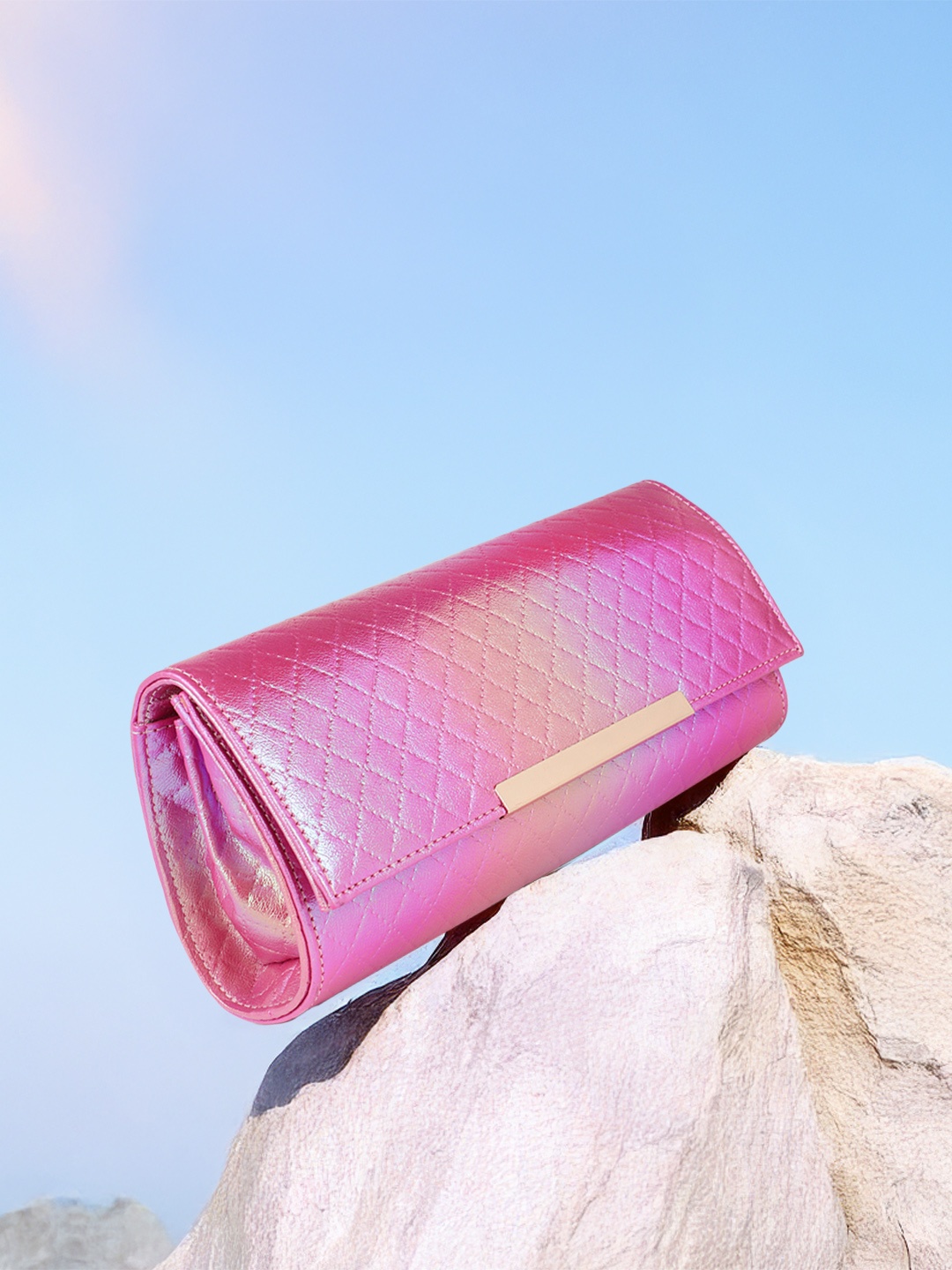 

Mast & Harbour Textured Envelope Clutch with Iridescent Finish, Pink