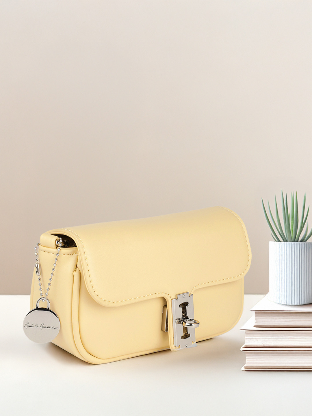 

Mast & Harbour Structured Sling Bag, Yellow