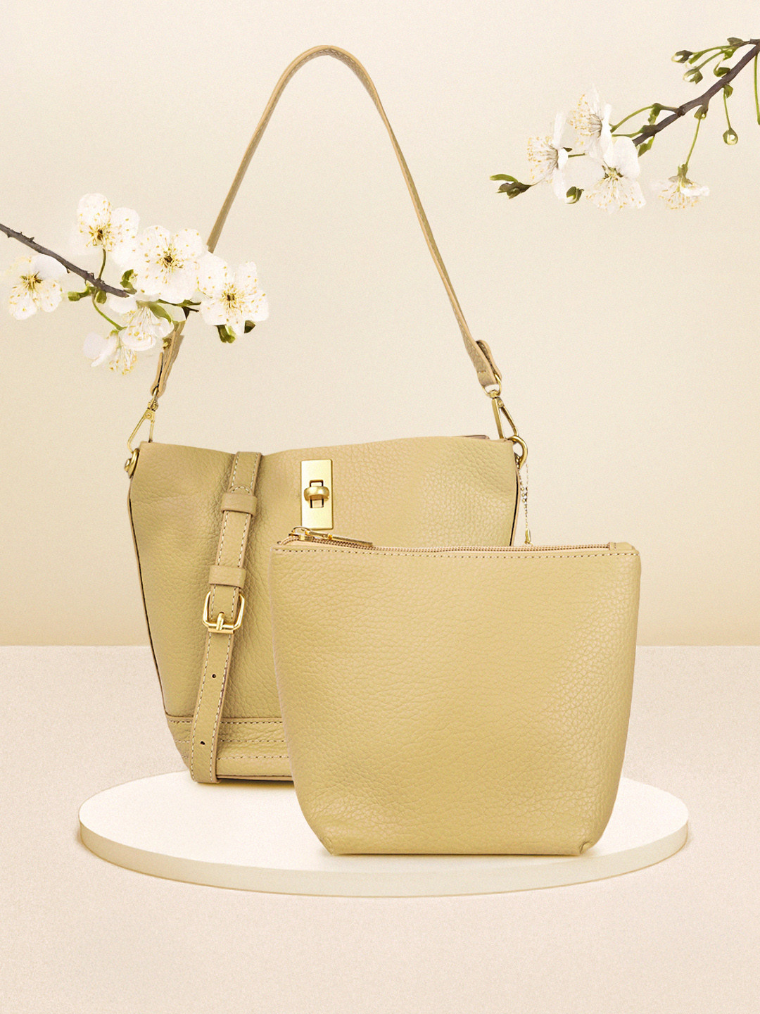 

DressBerry Structured Shoulder Bag with Pouch, Beige