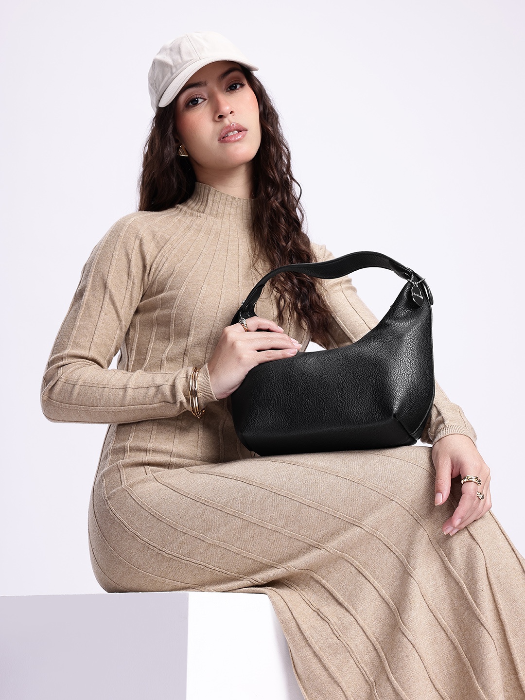 

DressBerry Structured Shoulder Bag, Black