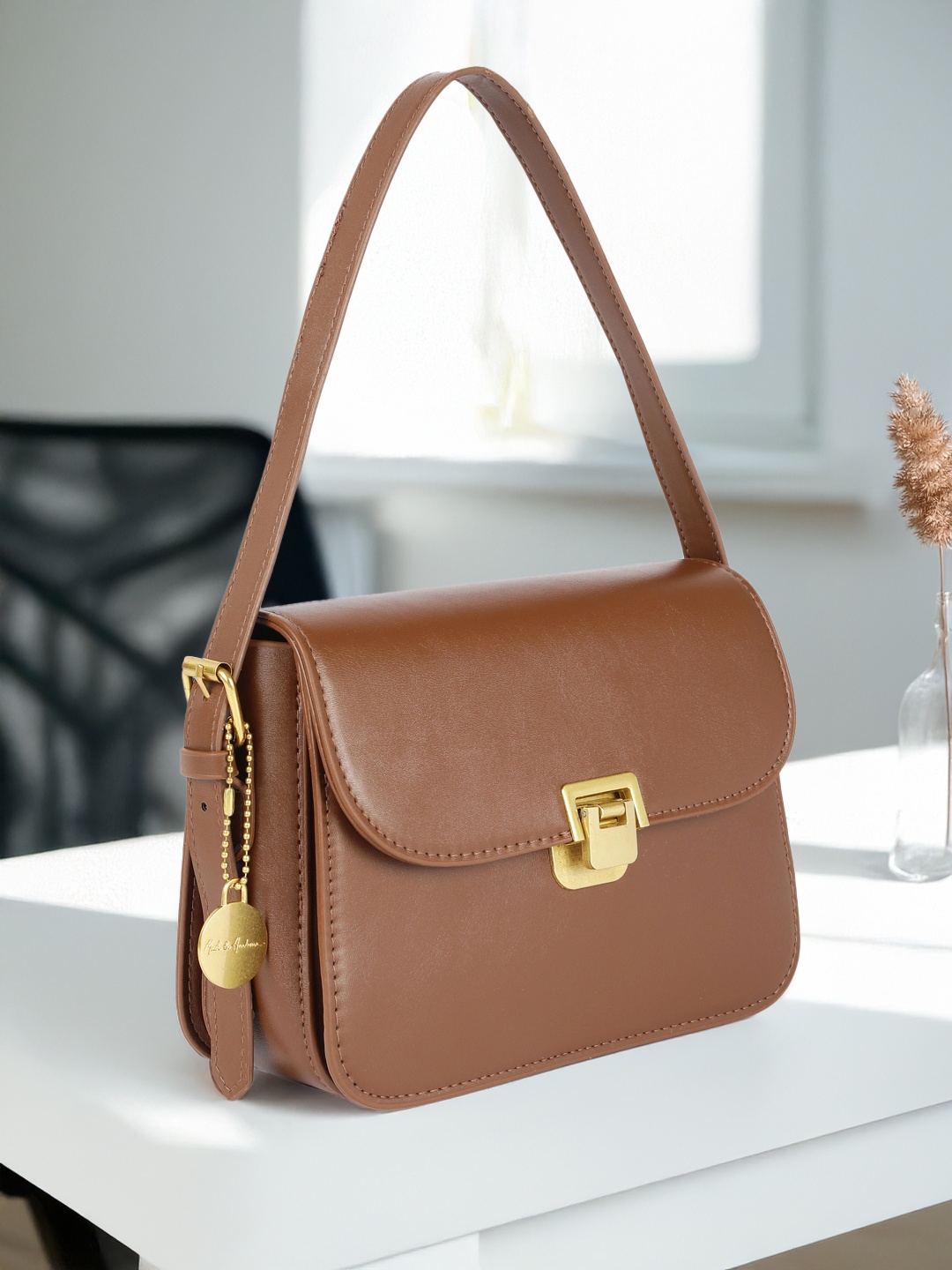 

Mast & Harbour Structured Shoulder Bag, Brown