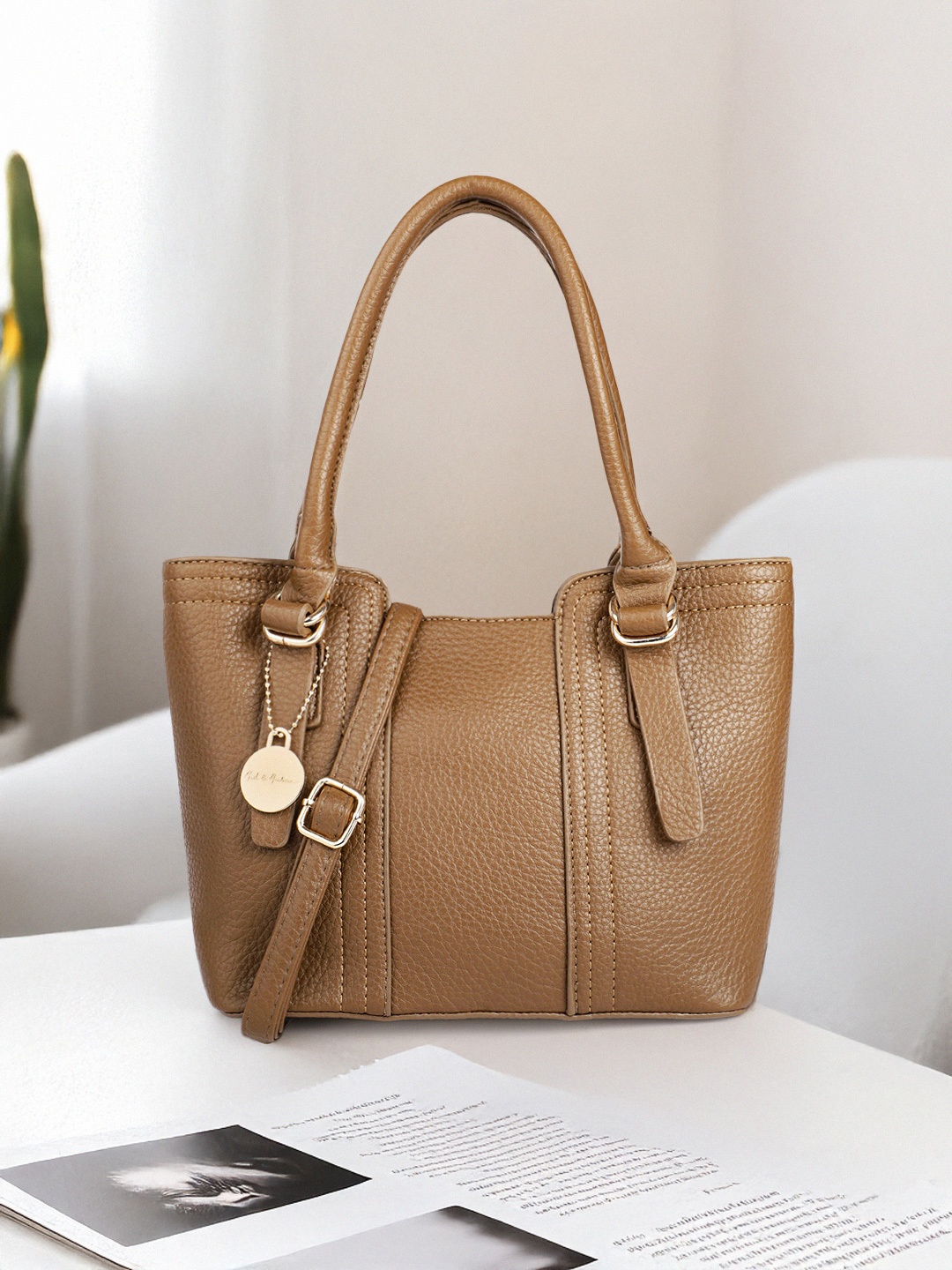 

Mast & Harbour Structured Shoulder Bag, Brown