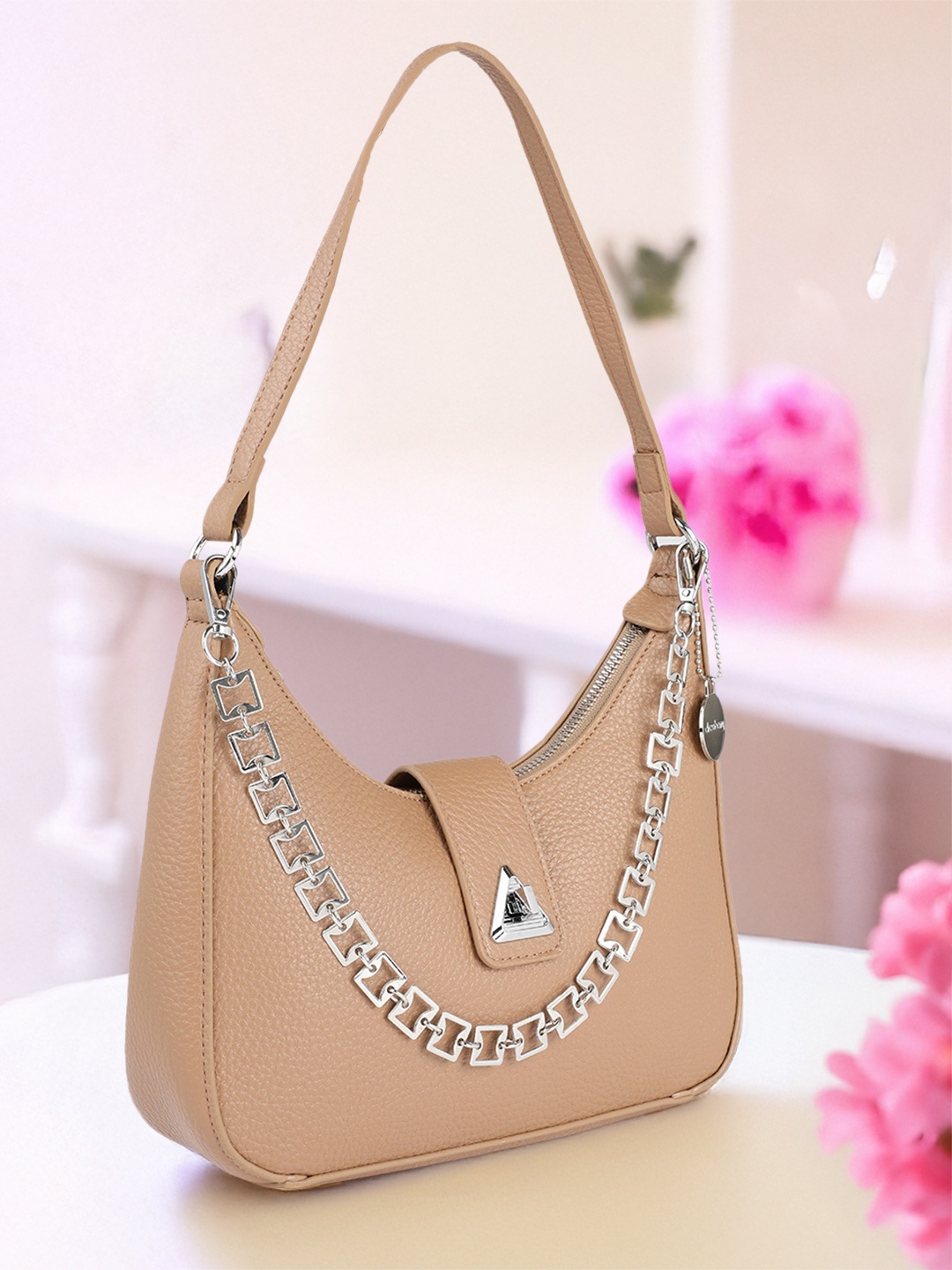 

DressBerry Structured Shoulder Bag with Chain, Tan