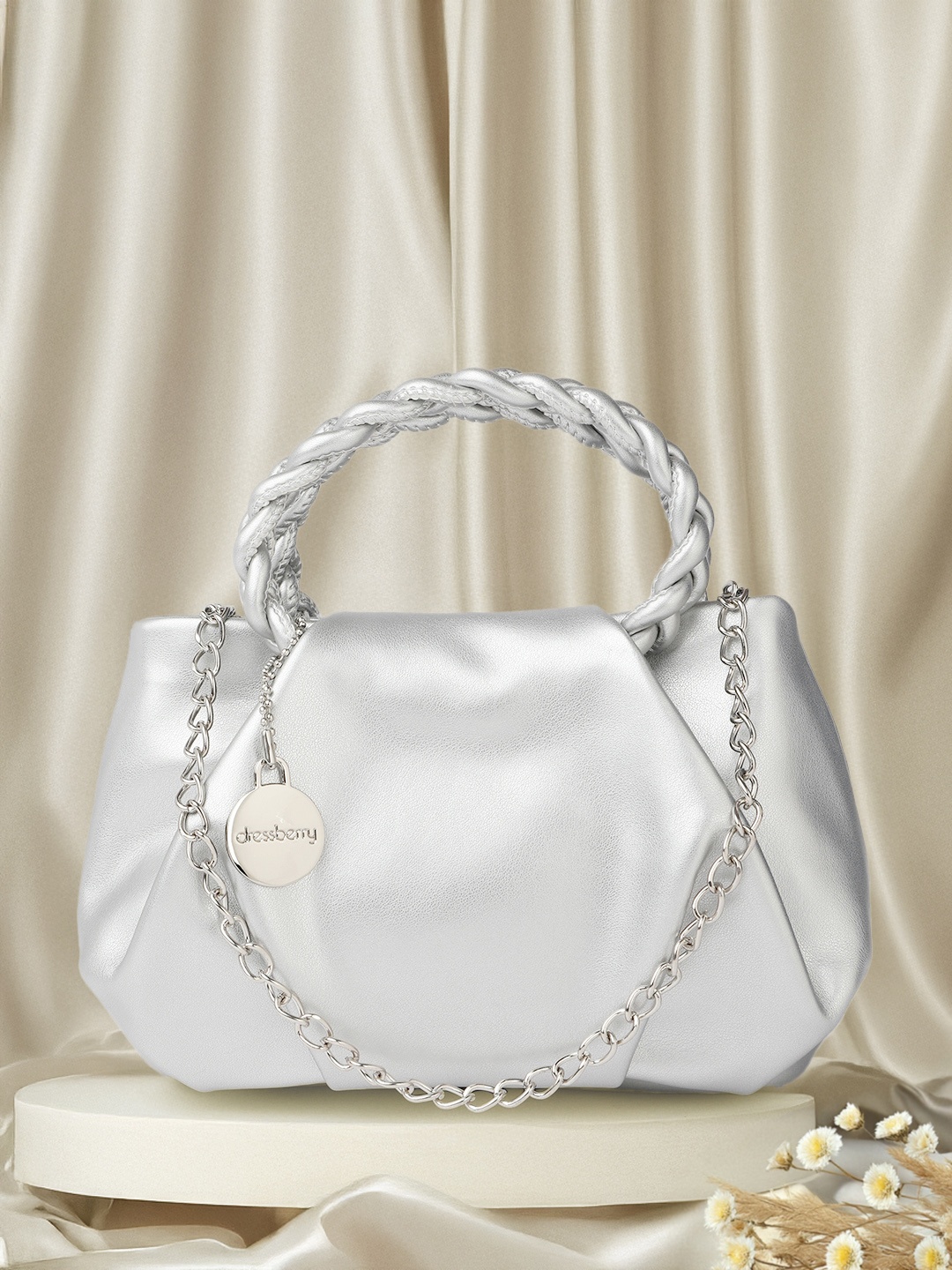 

DressBerry Structured Handheld Bag, Silver